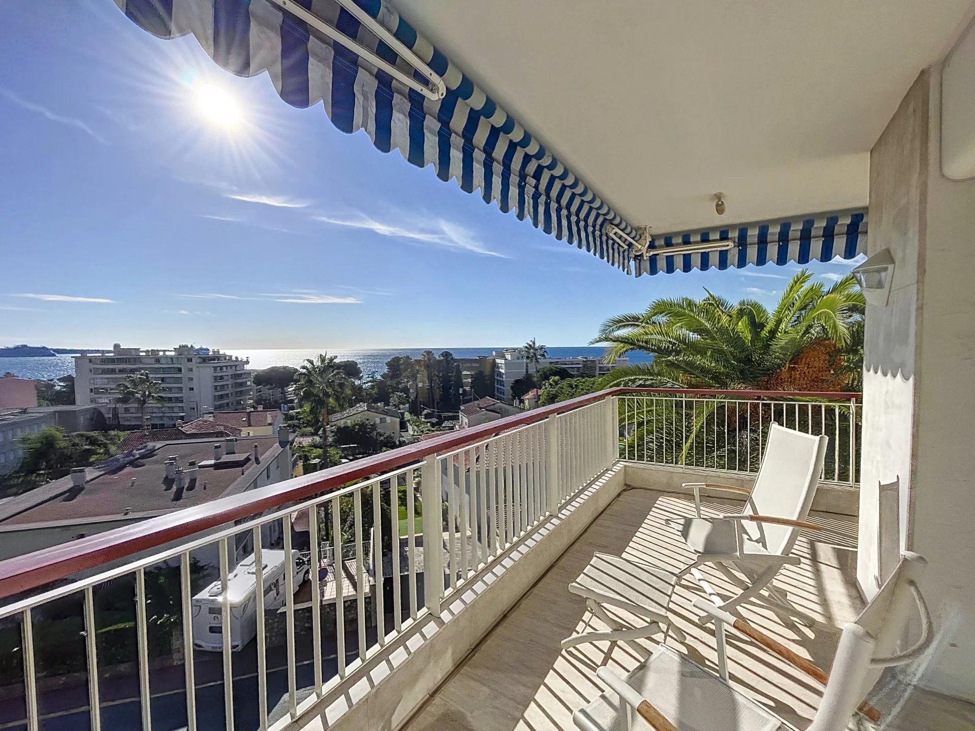 Affitto stagionale Appartamento Cannes-la-Bocca Bord de mer