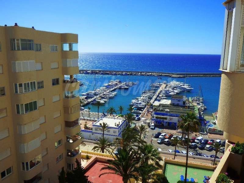 Property in the heart of Estepona port