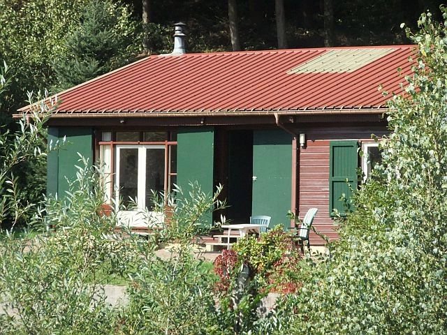 VOSGES - Gelijkvloerse bungalow met vrijstaande garage op 1.940 m2