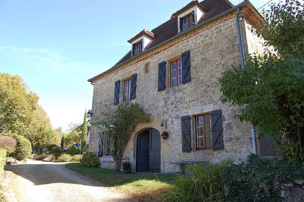 CORREZE - Old house with garage and panoramic views
