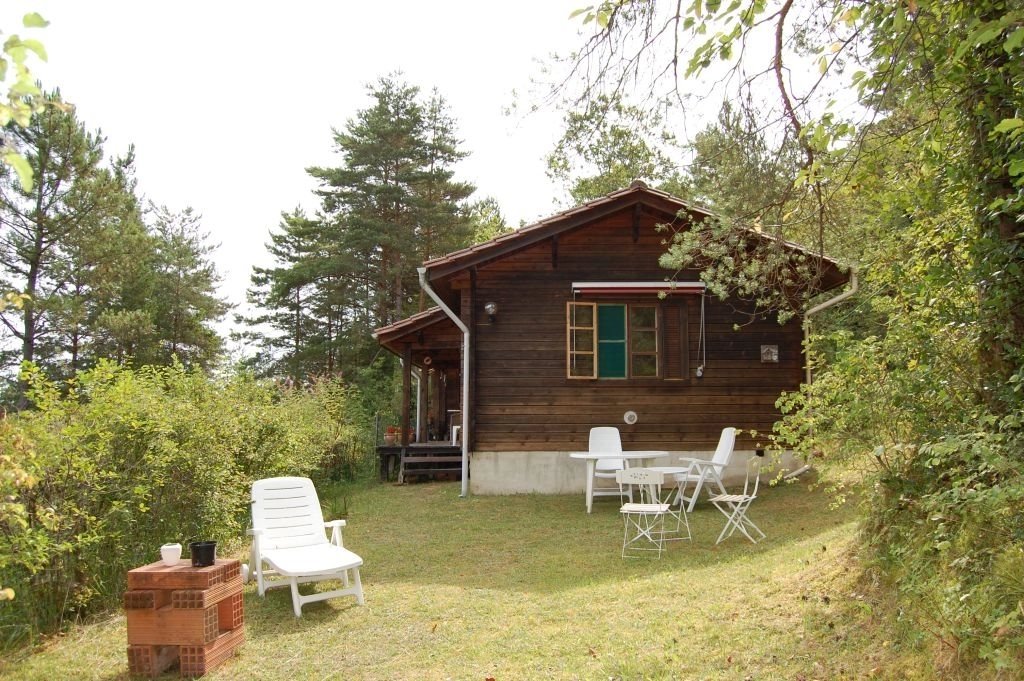 DORDOGNE - Calmly situated chalet with studio and panoramic view