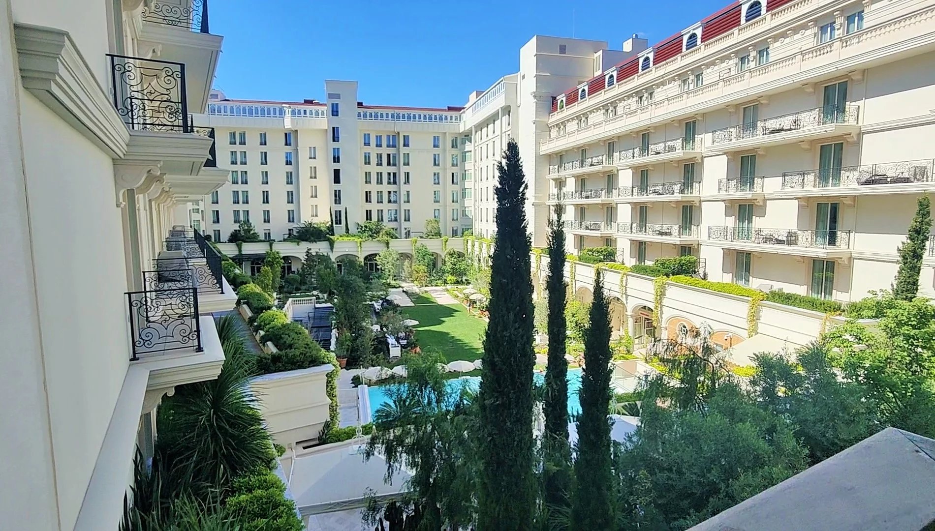 Cannes Carlton Riviera - Amazing 3BR apartment in the center