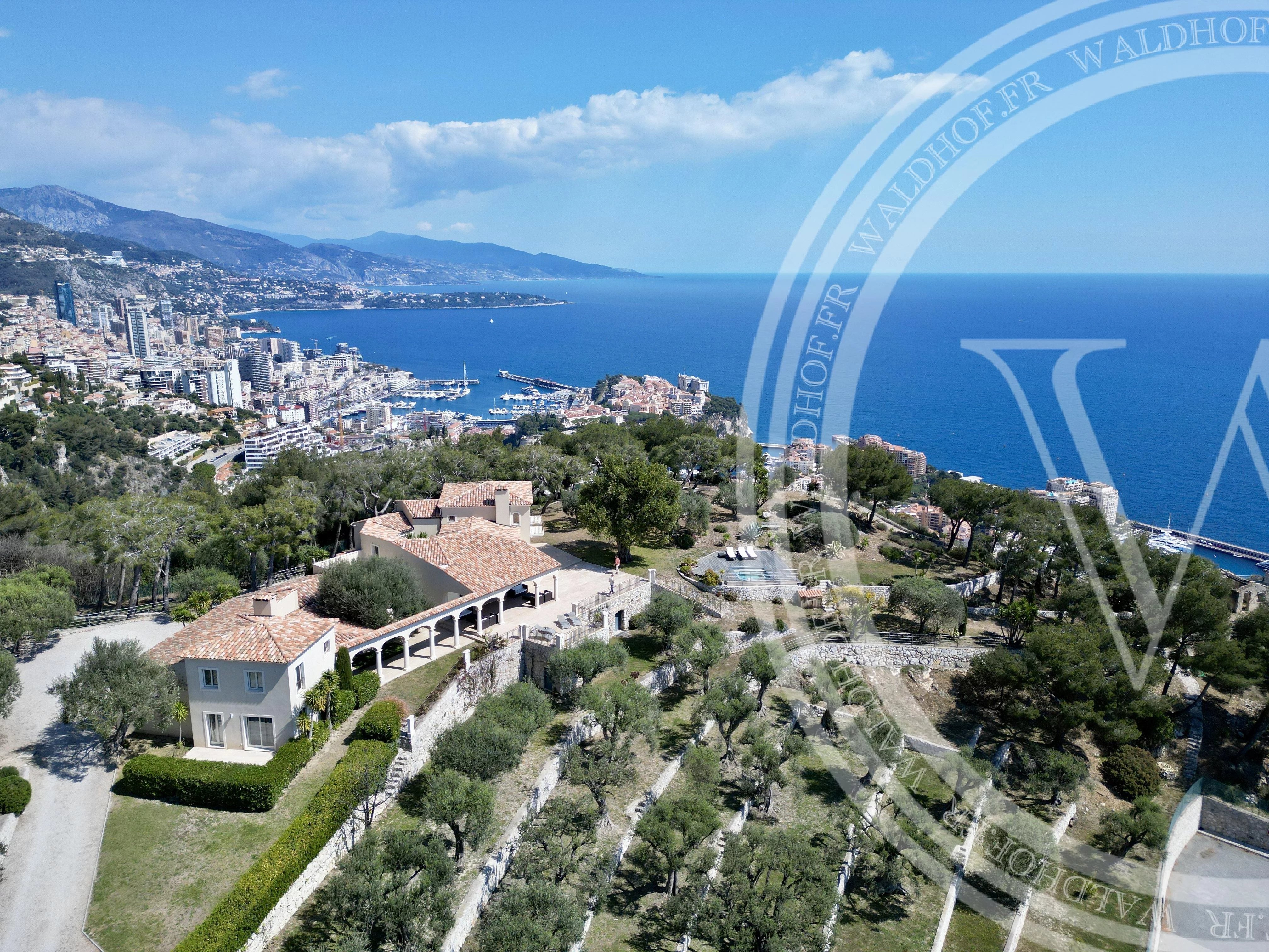 7 bedroom villa with exceptional panoramic view – CAP-D’AIL