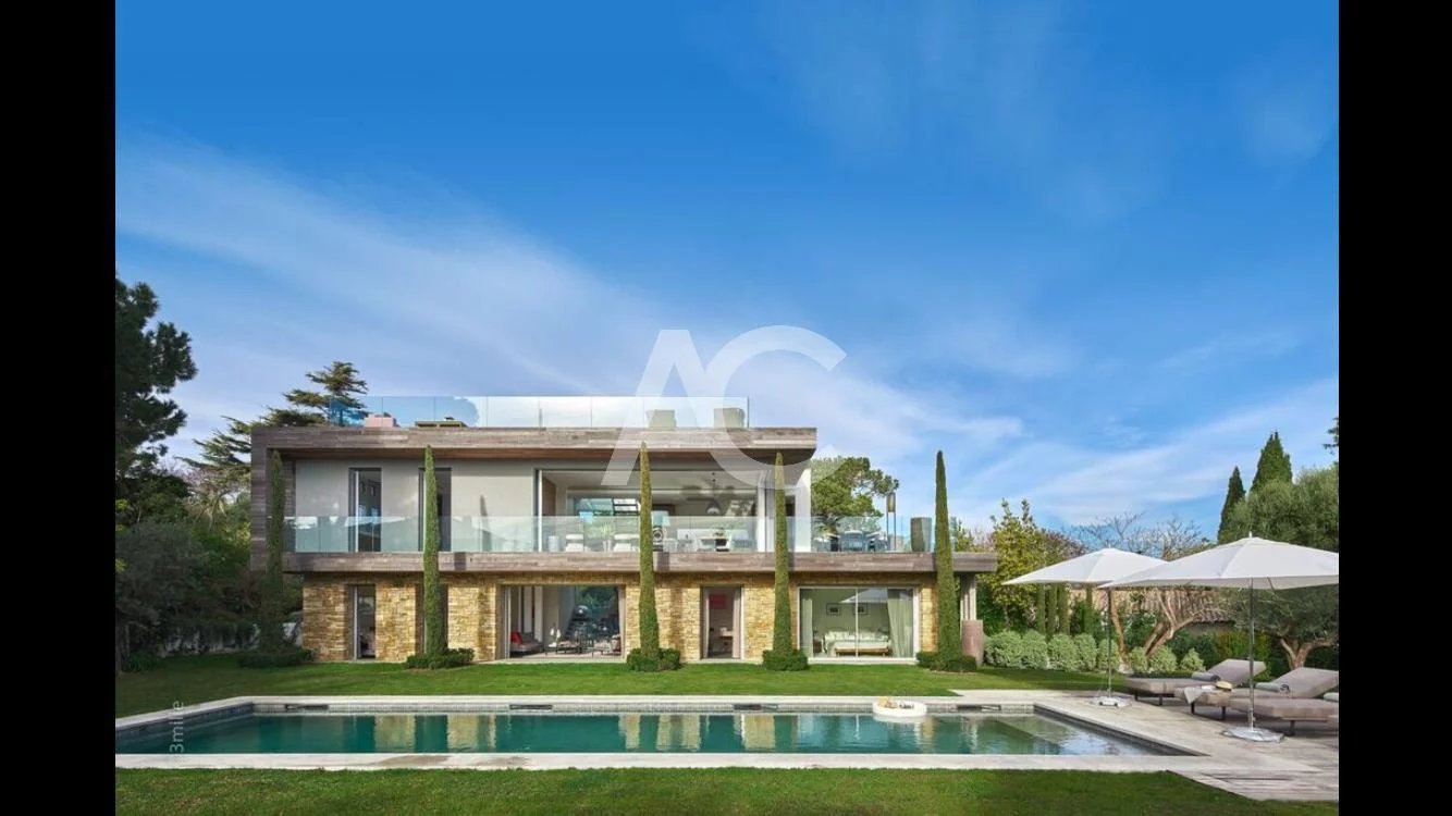 Contemporary style villa - Cap d'Antibes