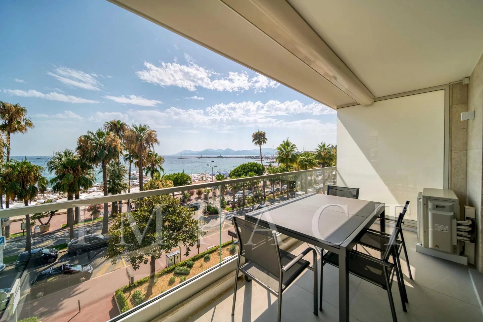 Superbe appartement avec terrasse croisette vue mer 