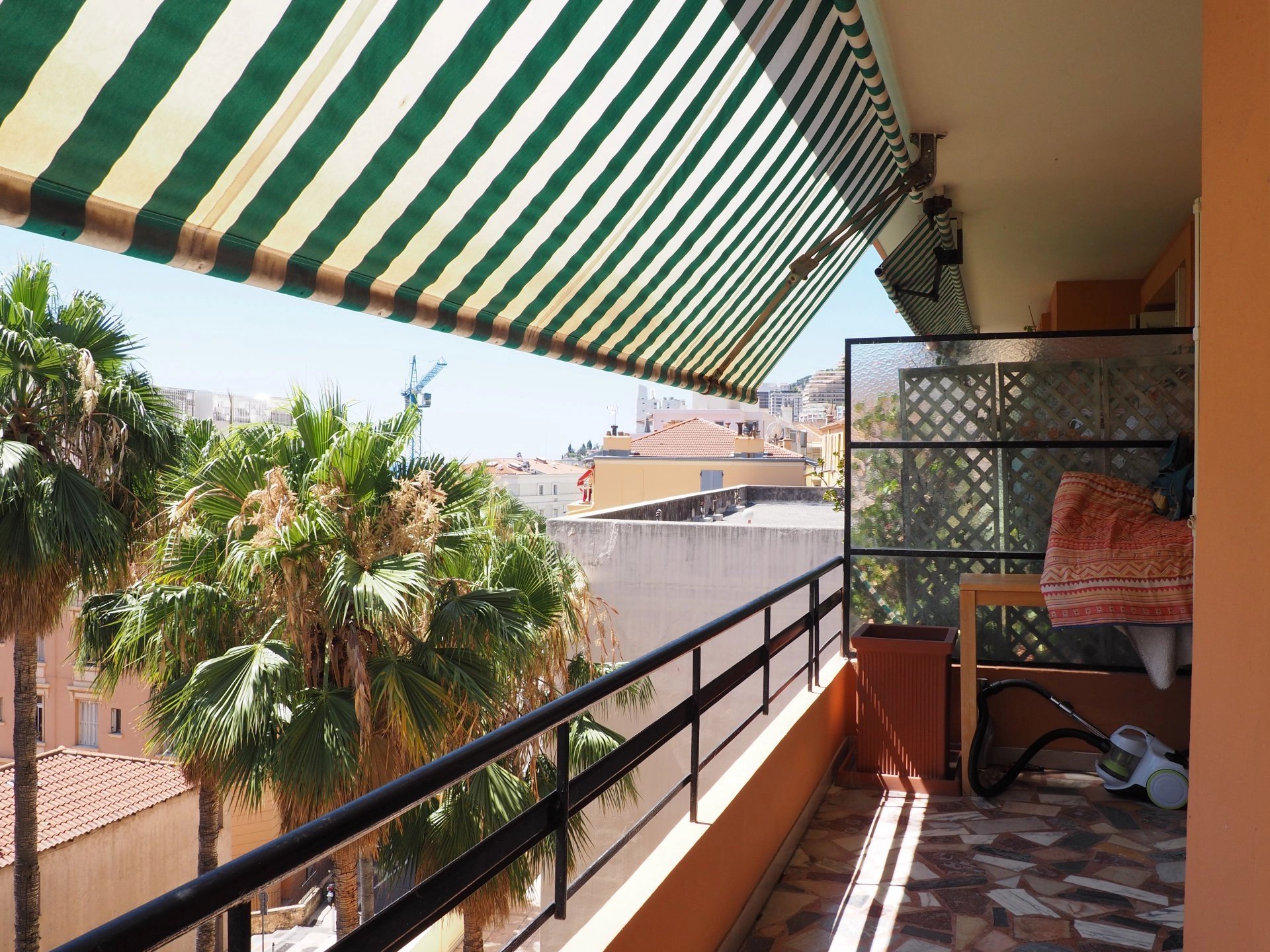 Beausoleil - 2 rooms 5 meters from Monaco with terrace and sea view for Sale