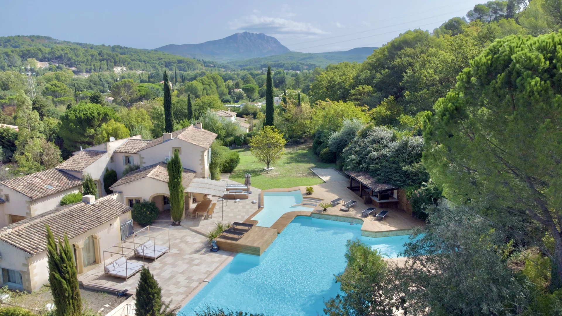 BASTIDE AIX-EN-PROVENCE / PROCHE ÉCOLES INTERNATIONALES