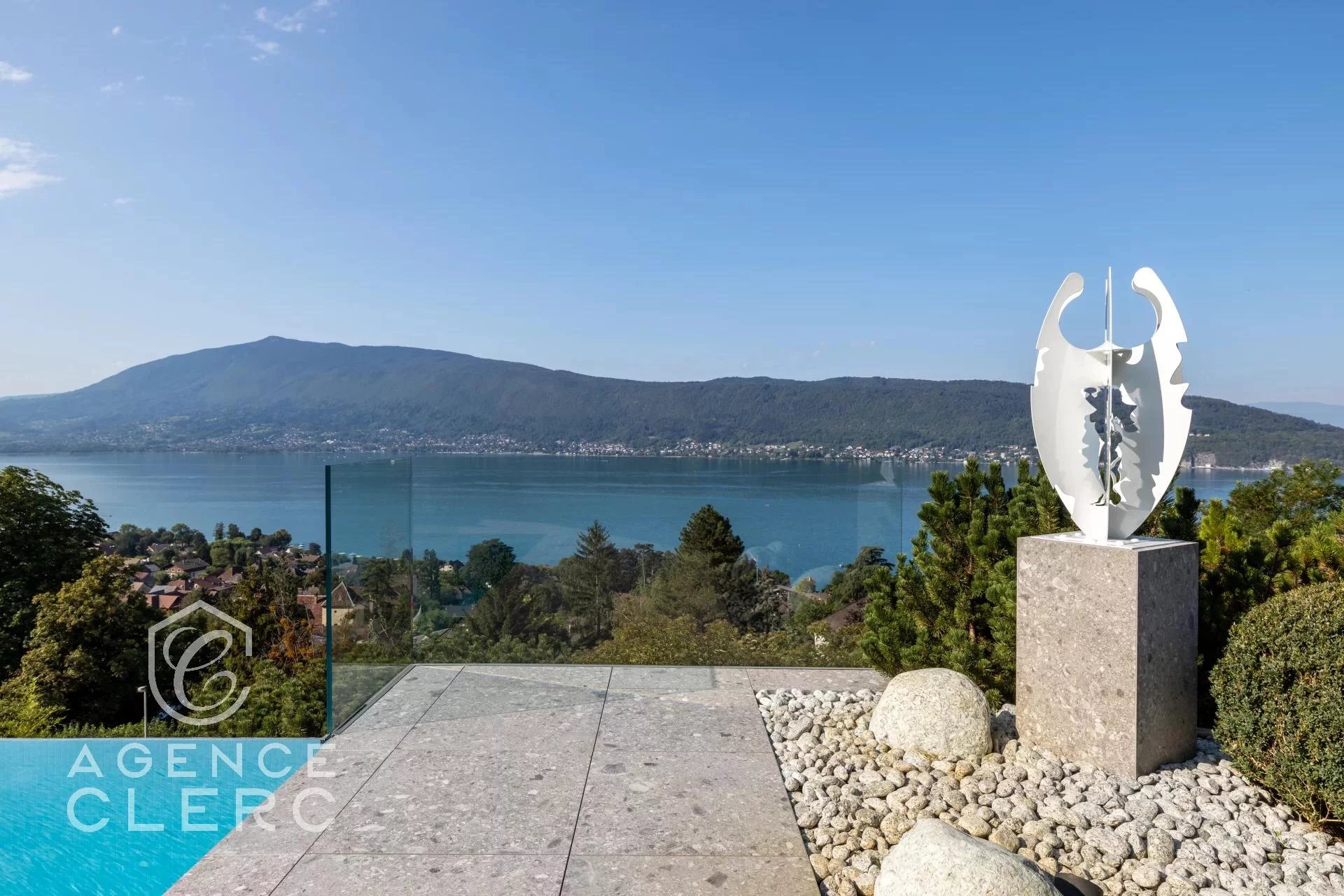 Veyrier du lac, property with panoramic view of the lake_3100