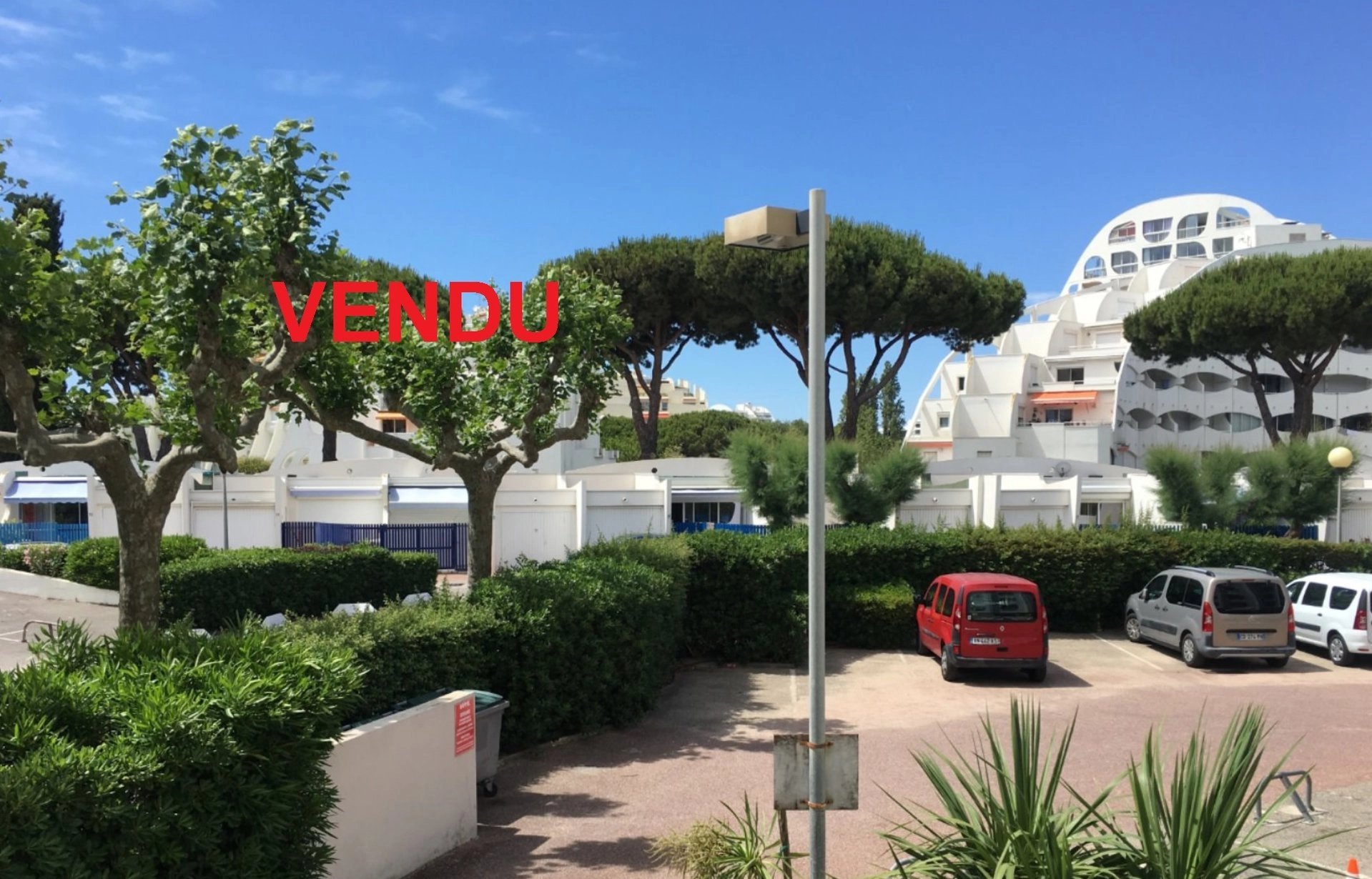 T1 COUCHANT LA GRANDE MOTTE avec loggia et place de parking dans résidence avec ascenseur