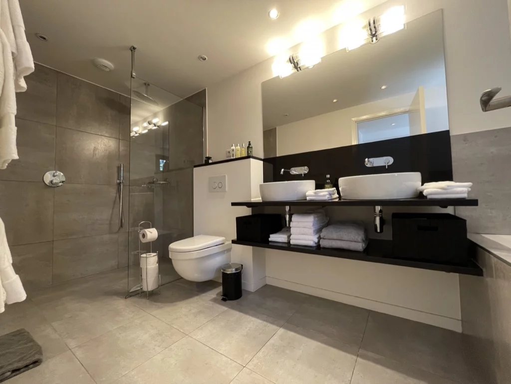 Luxe villa met 5 slaapkamers / 5 badkamers met verwarmd zwembad op de Cap dAntibes - ID Villa Chloé