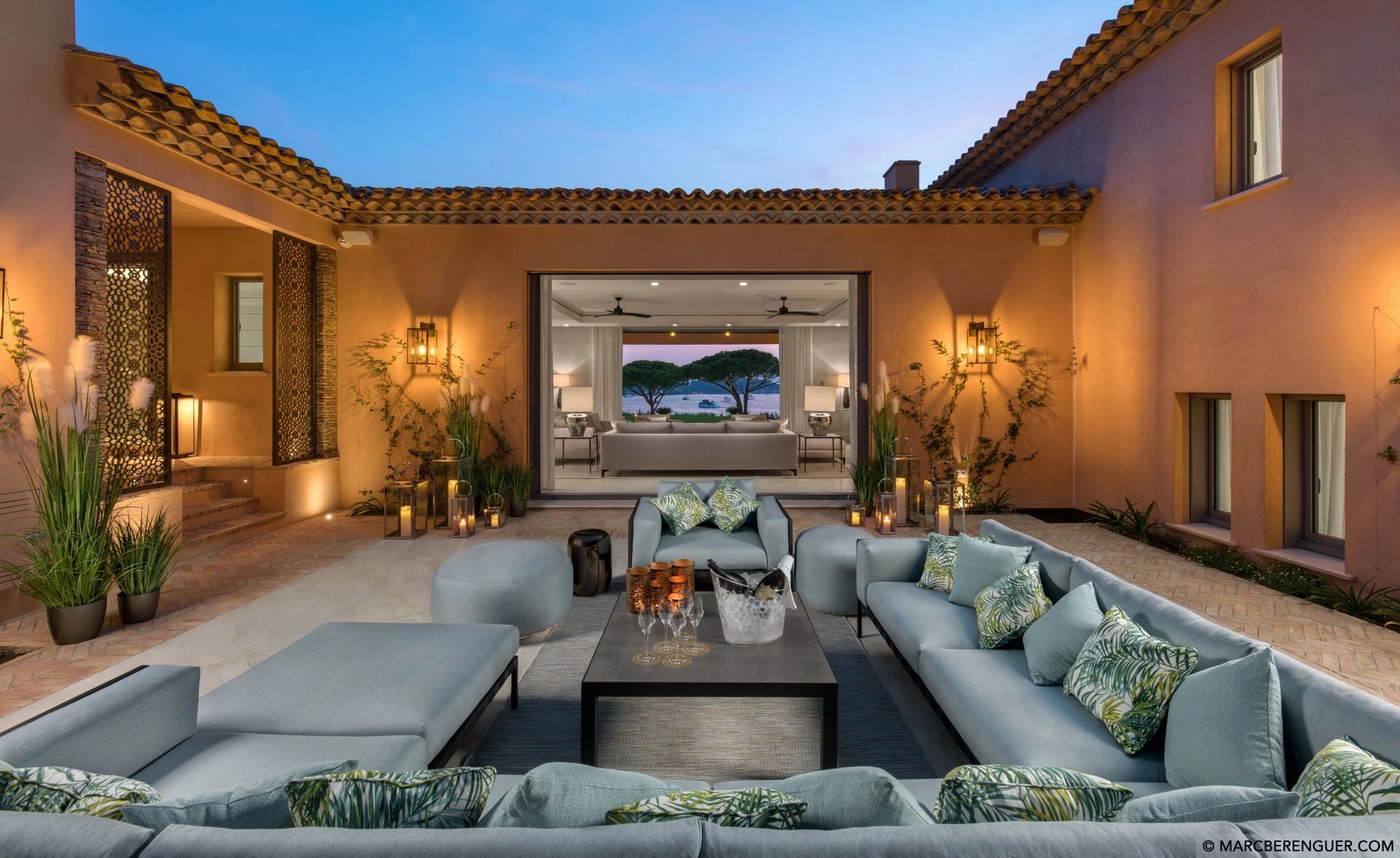 3132602-Luxueuse villa de 8 chambres dans l'enclave de St Tropez