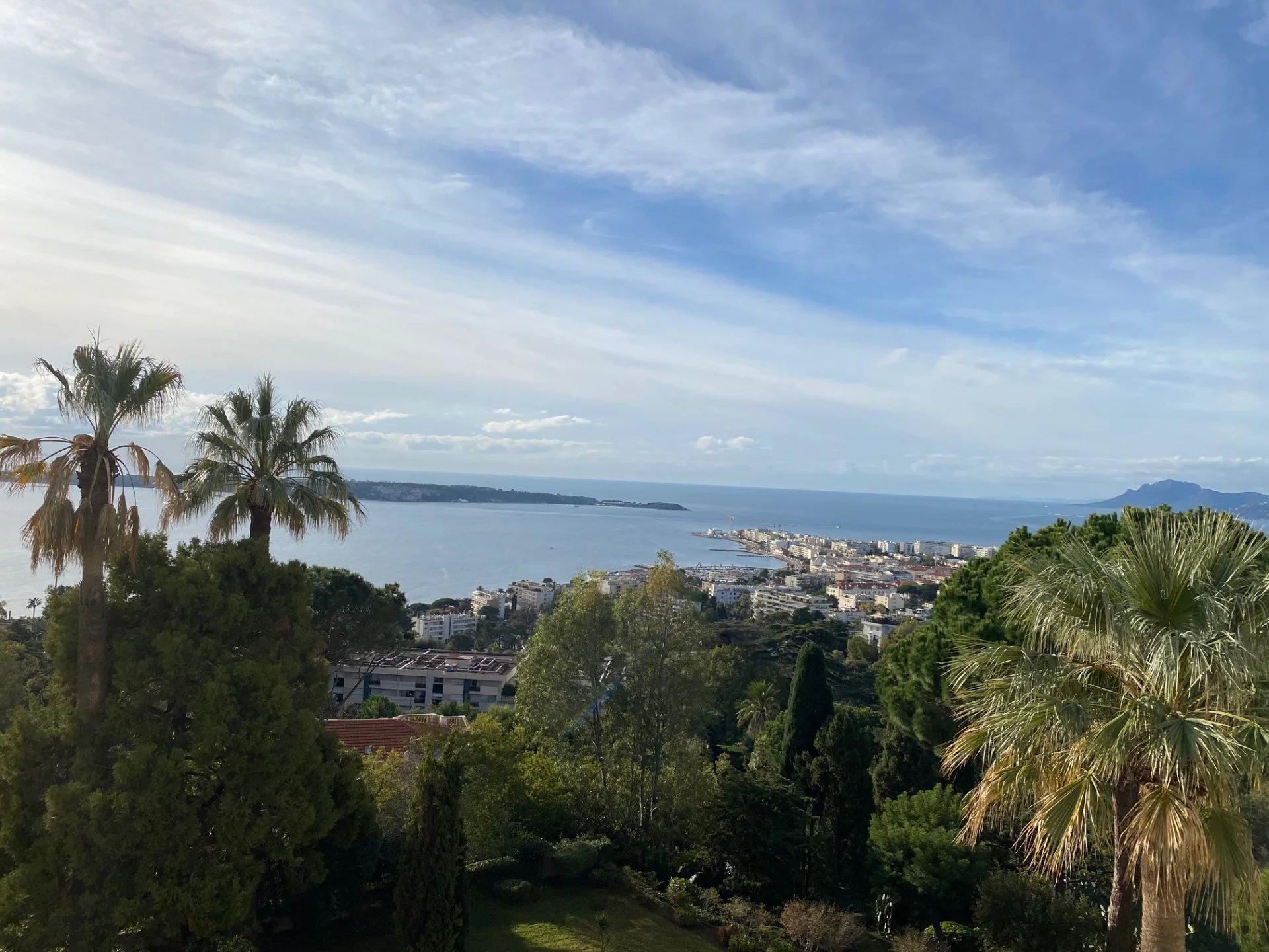 Cannes Californie étage élevé vue mer panoramique