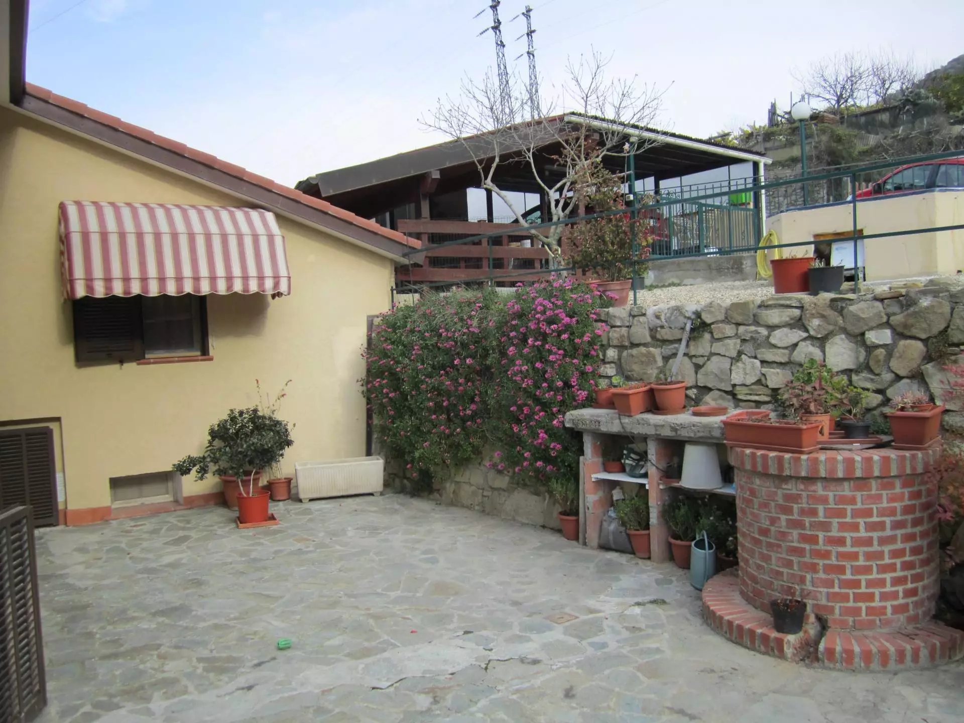 Vendita Appartamento in villa - Vallecrosia Vallecrosia Alta - Italia