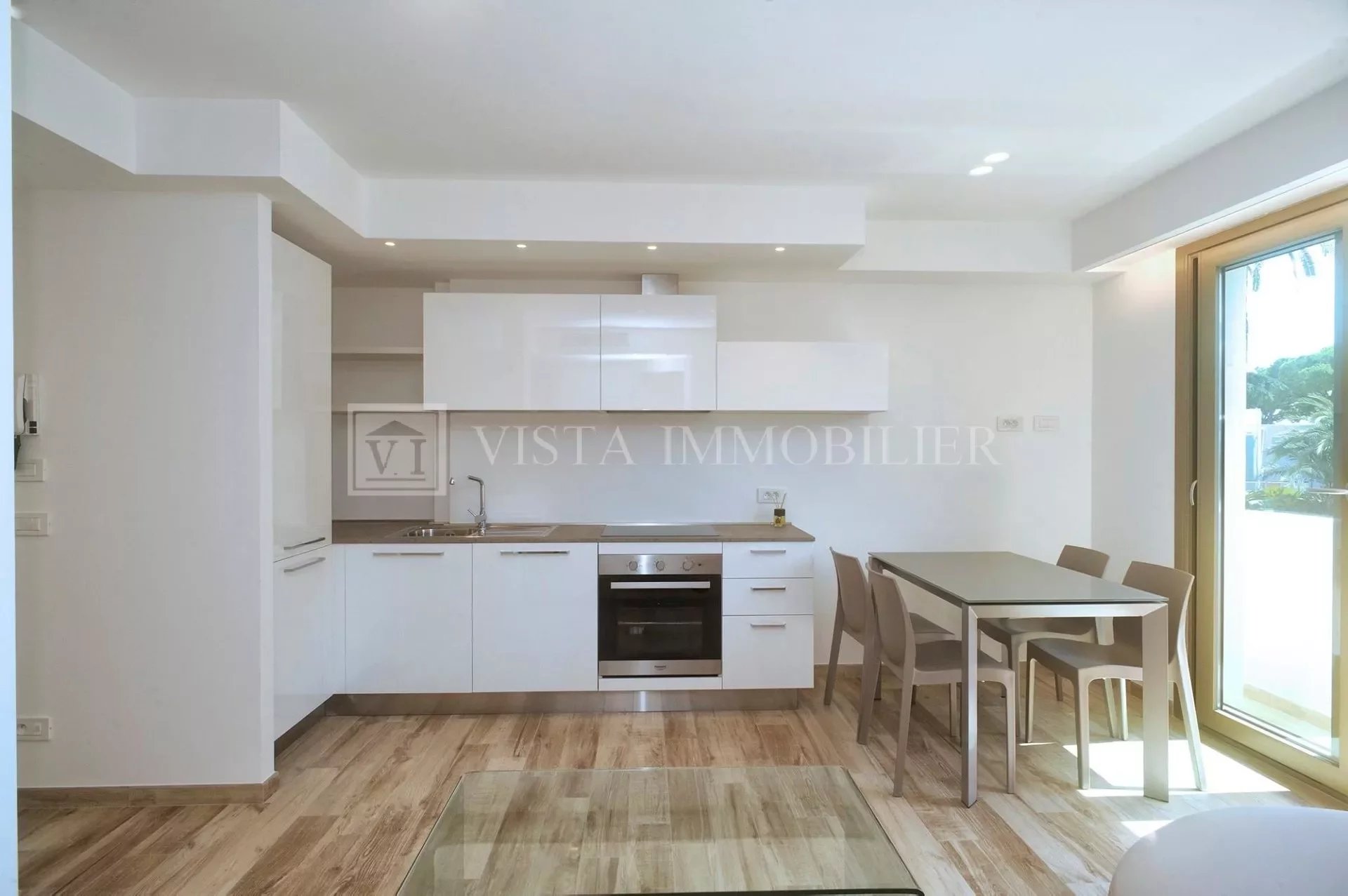 Vente Appartement 60m² 3 Pièces à Roquebrune-Cap-Martin (06190) - Vista Immobilier - Agl Immobilier Conseil