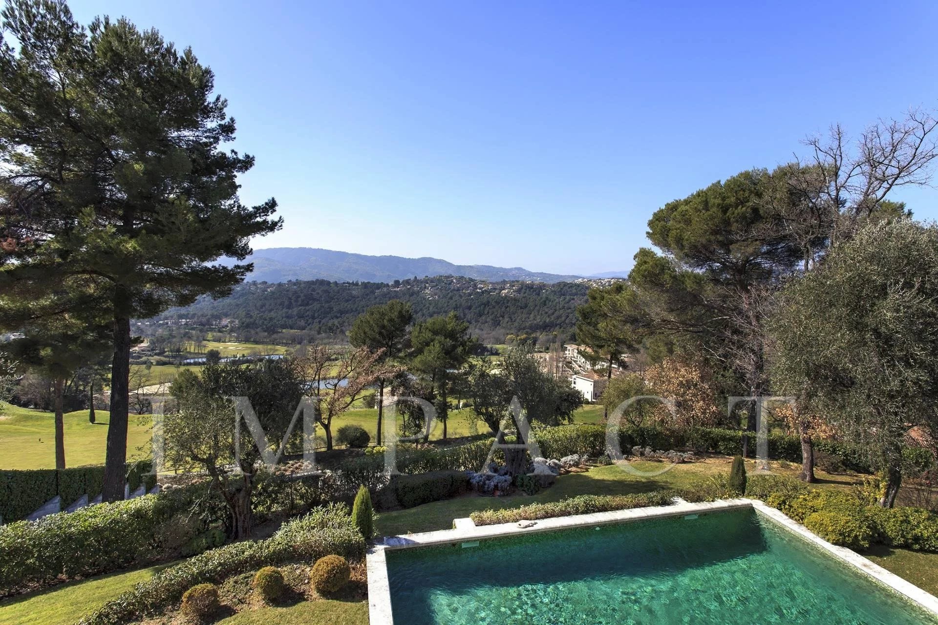 Luxurious villa to rent Mougins