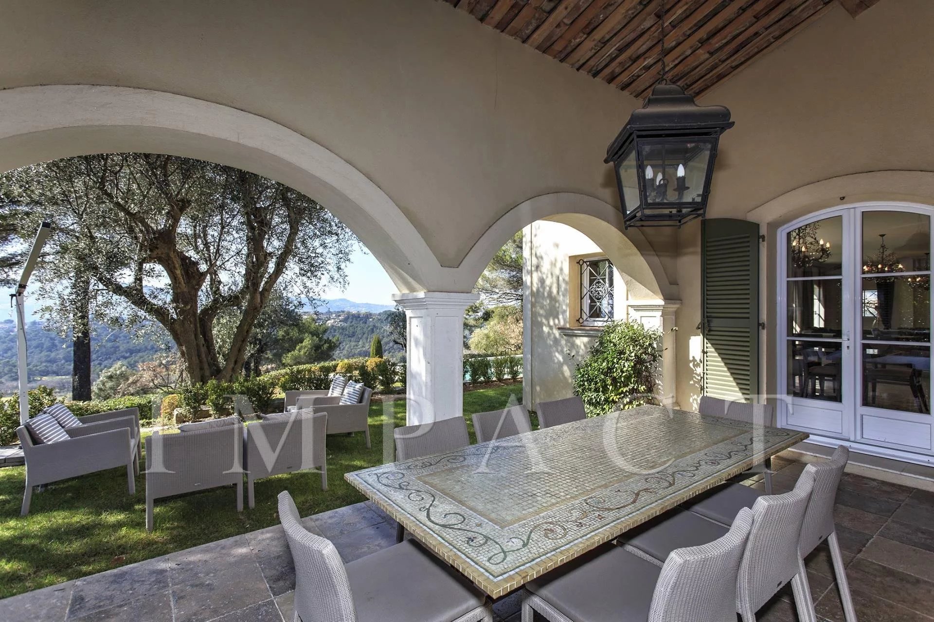 Luxurious villa to rent Mougins