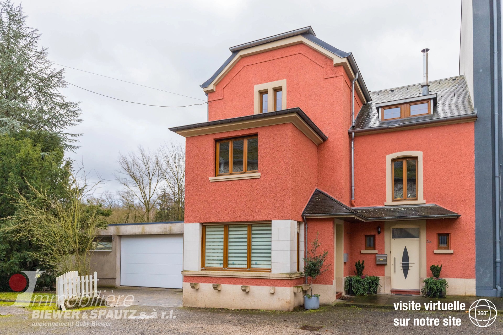 SOLD - house with 5 bedrooms in Manternach