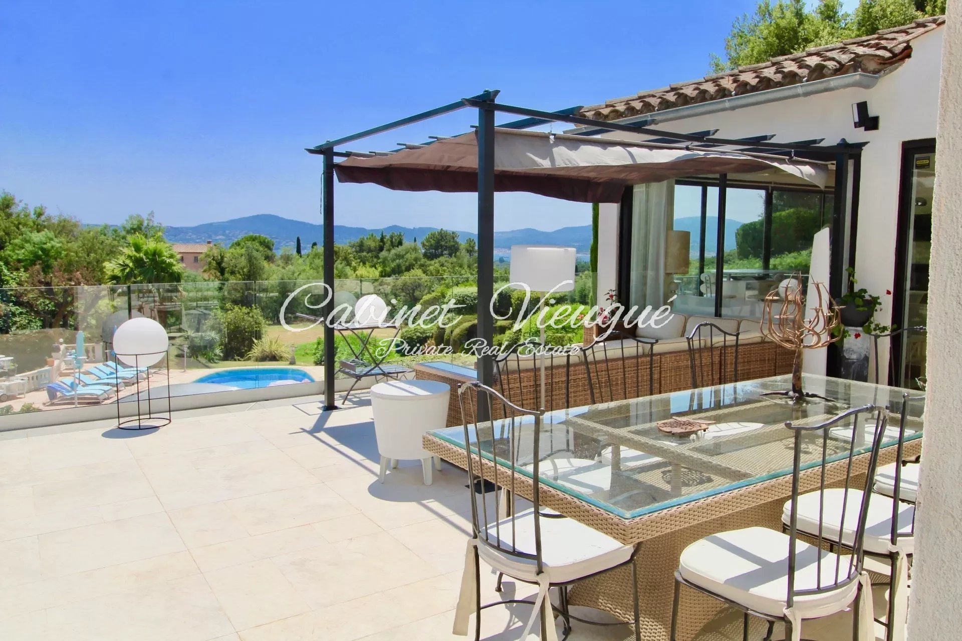 Large Villa with Swimming-pool in Grimaud