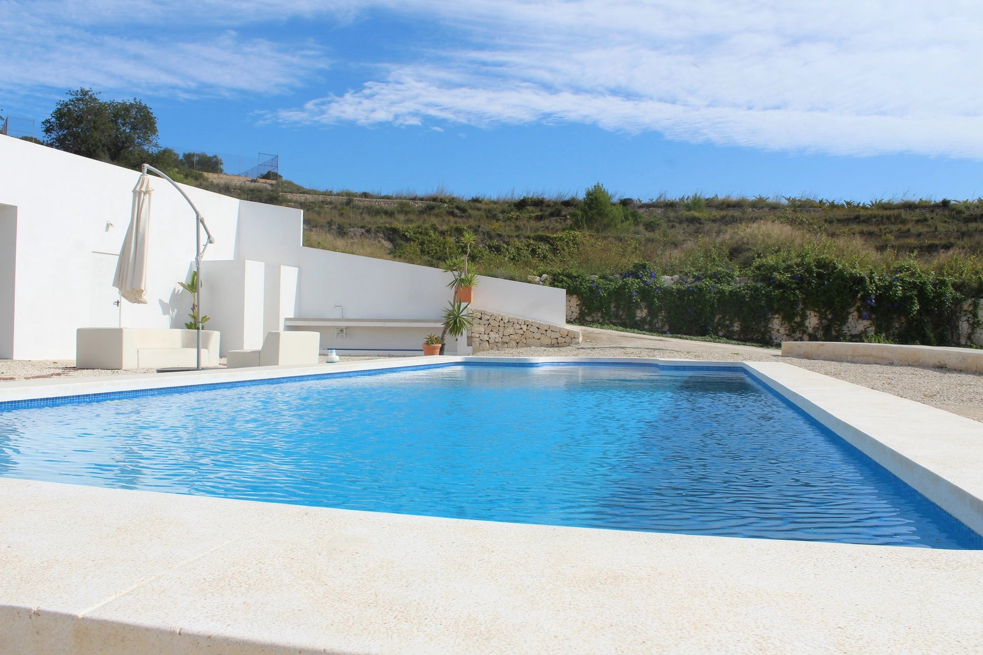 Finca with wonderful sea and valley views