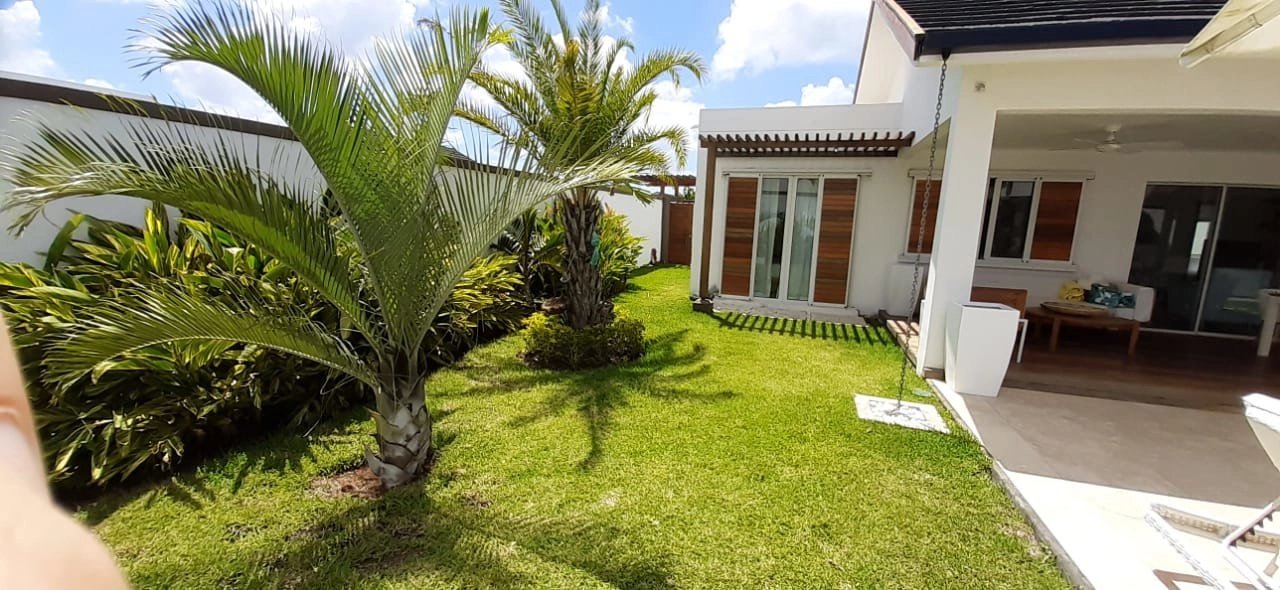Beautiful ecological villa in the centre of Grand Baie