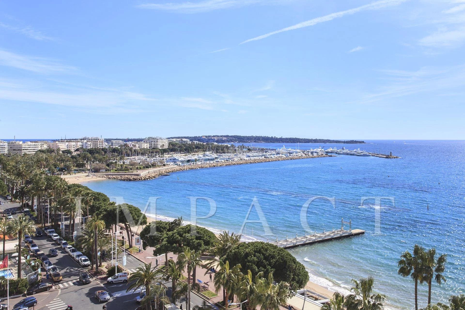 Apartment with sea view for rent Cannes 