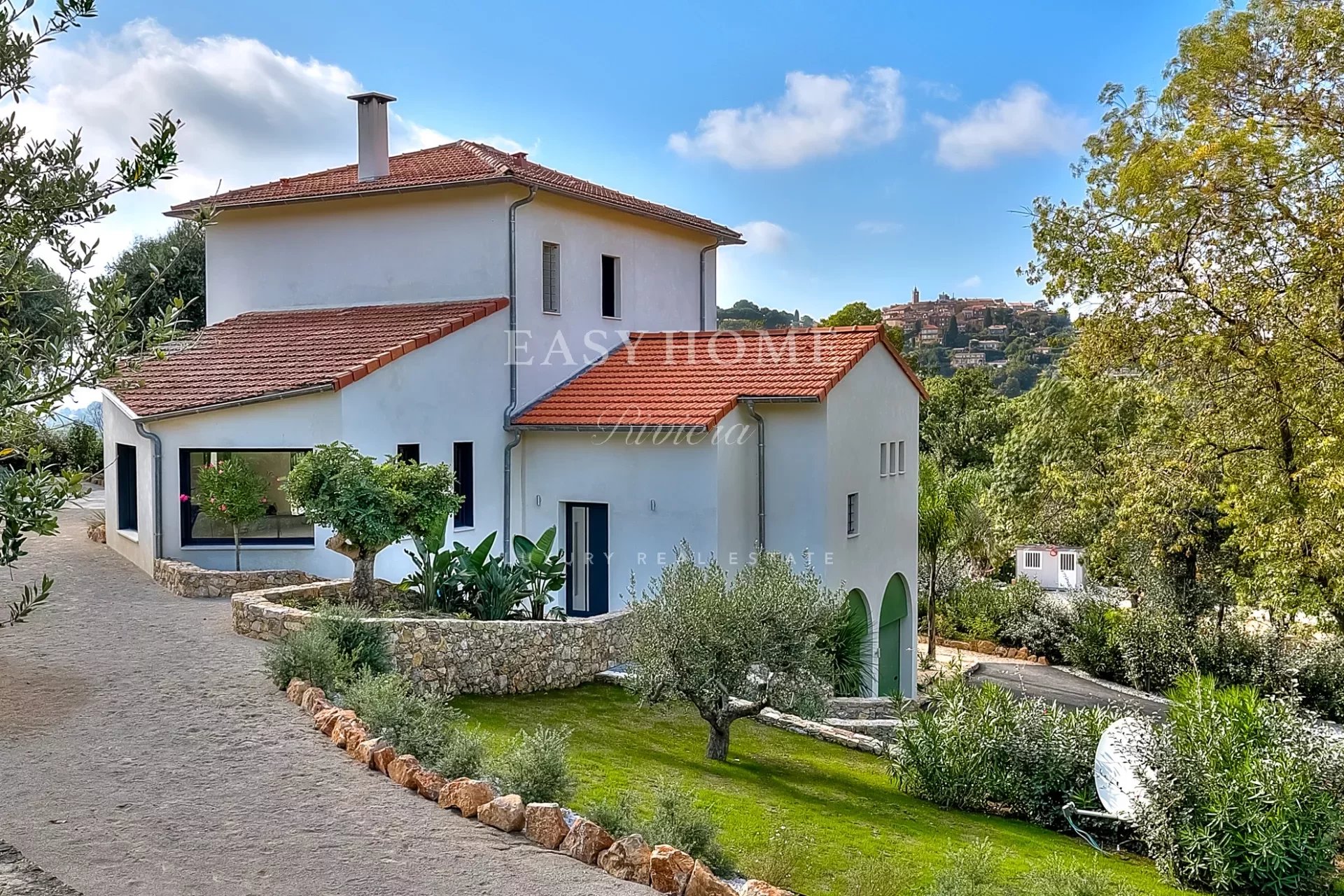 Verkauf Villa Mougins mit Panoramablick auf das Dorf