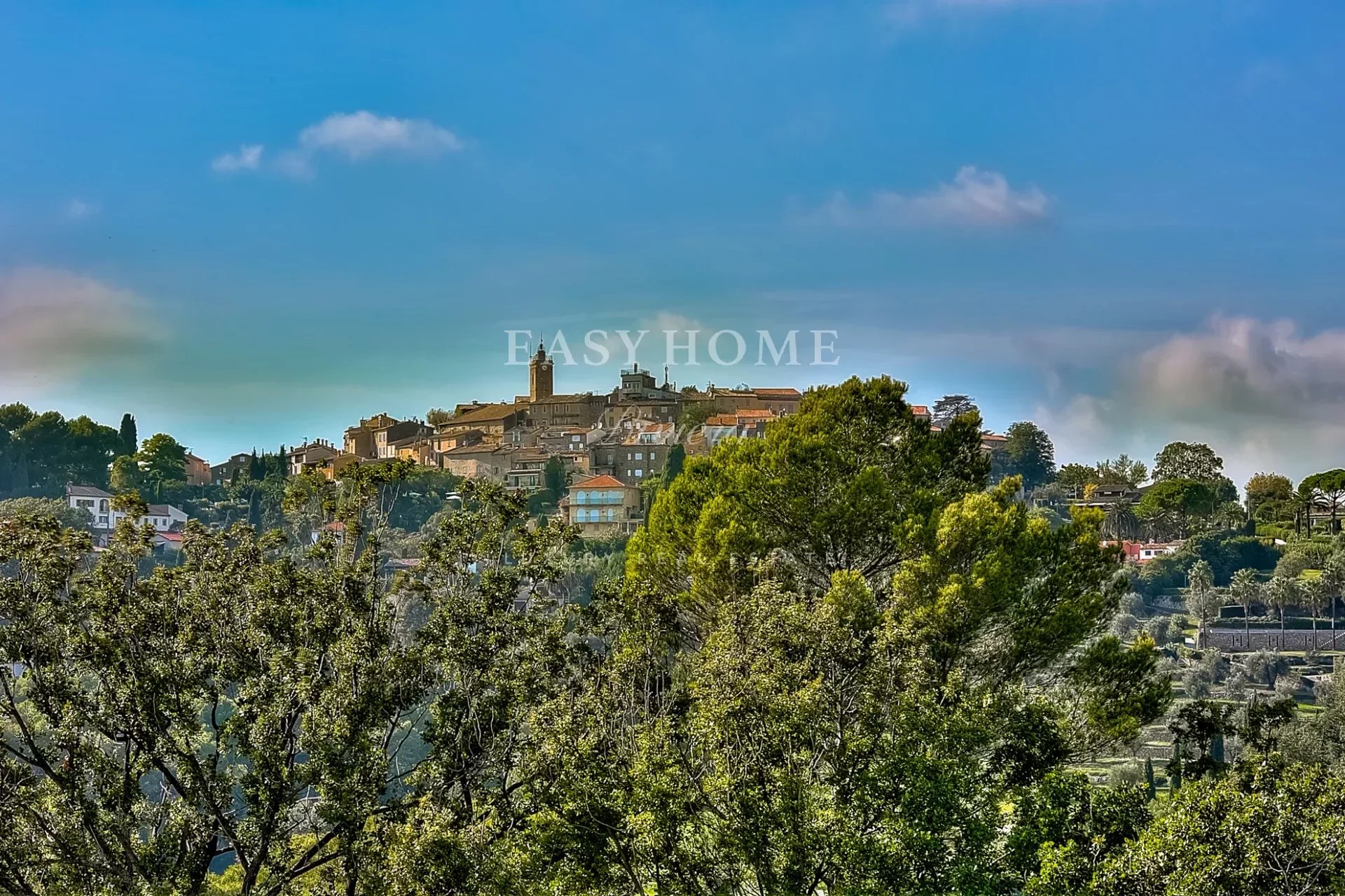 Villa  for sale Mougins with panoramic village view