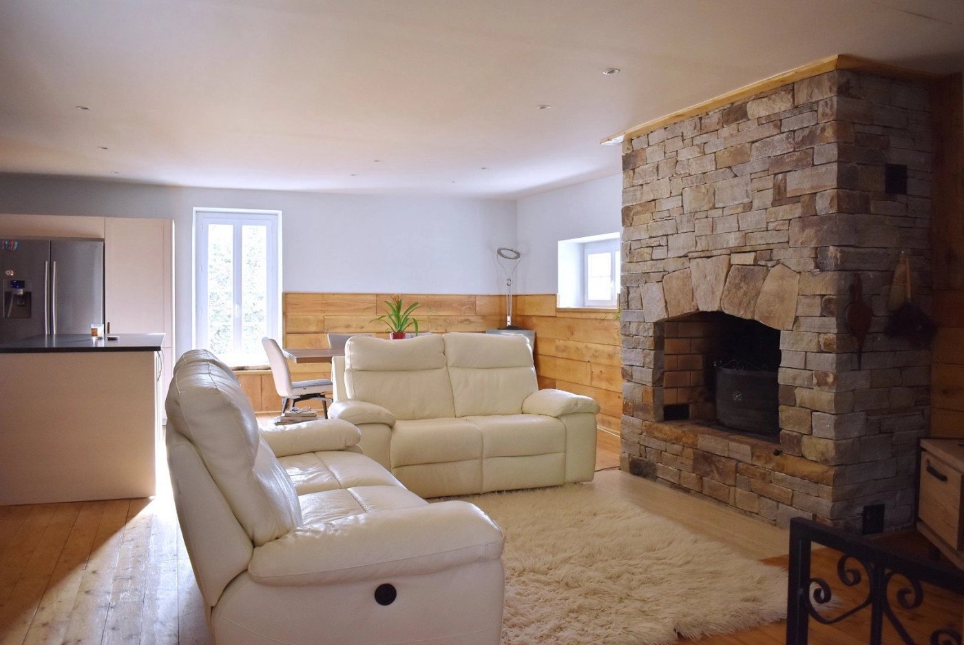 Living-room Fireplace Wooden floor