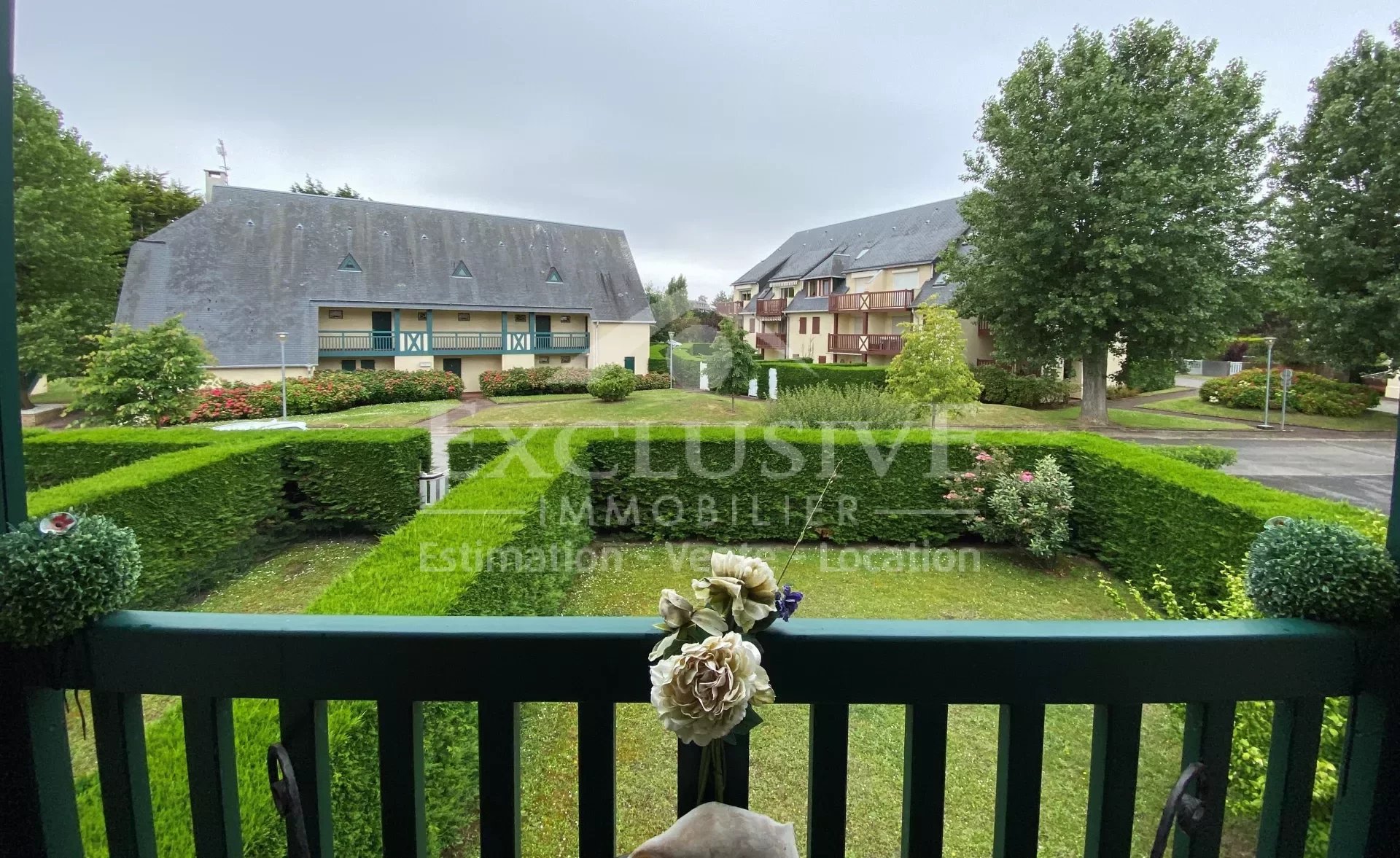 TOURGEVILLE STUDIO avec balcon et parking