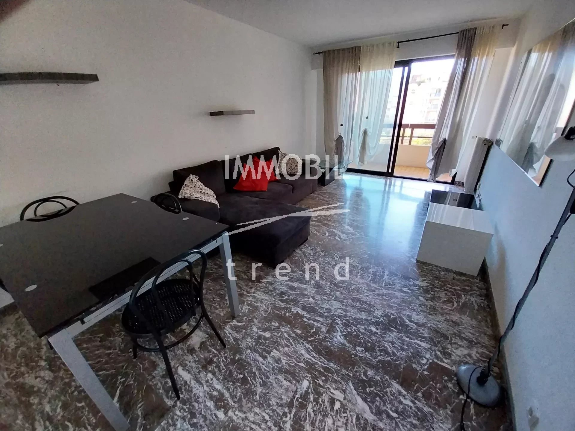 MENTON REAL ESTATE - 1 bedroom apartment for sale with balcony and cellar