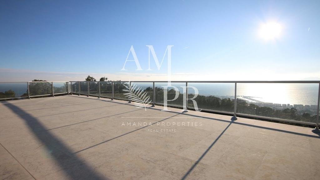 CANNES CALIFORNIE - TOP OF THE HILL - MANSION - PANORAMIC SEA VIEW