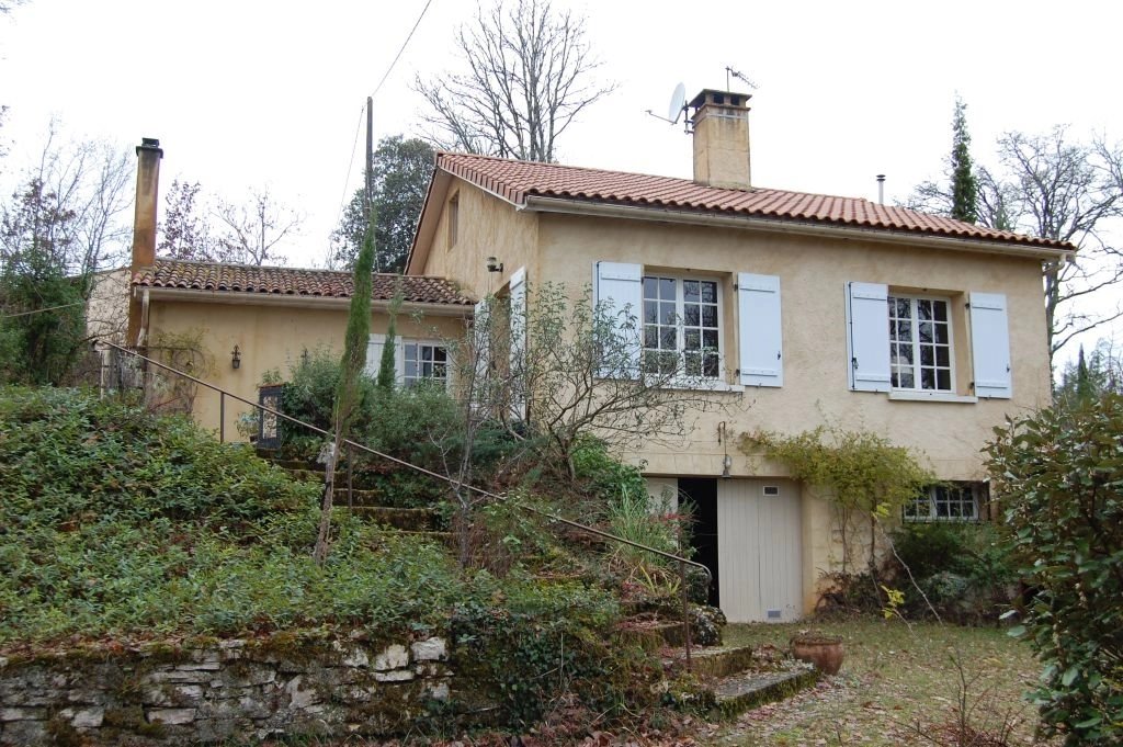 DORDOGNE - Above the valley, quiet situation, modern house on 1,2 ha