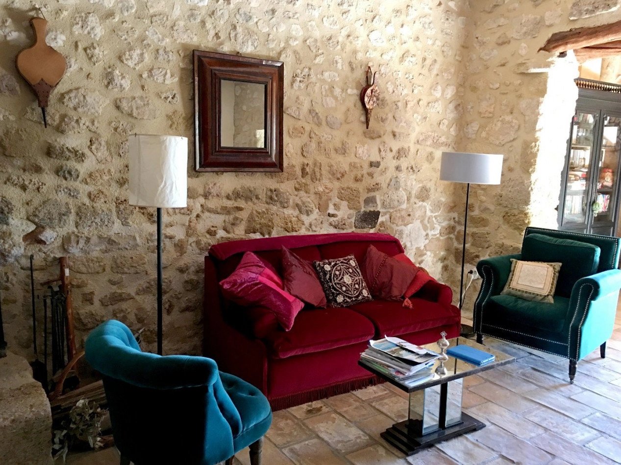 Character property 10 min from Pezenas