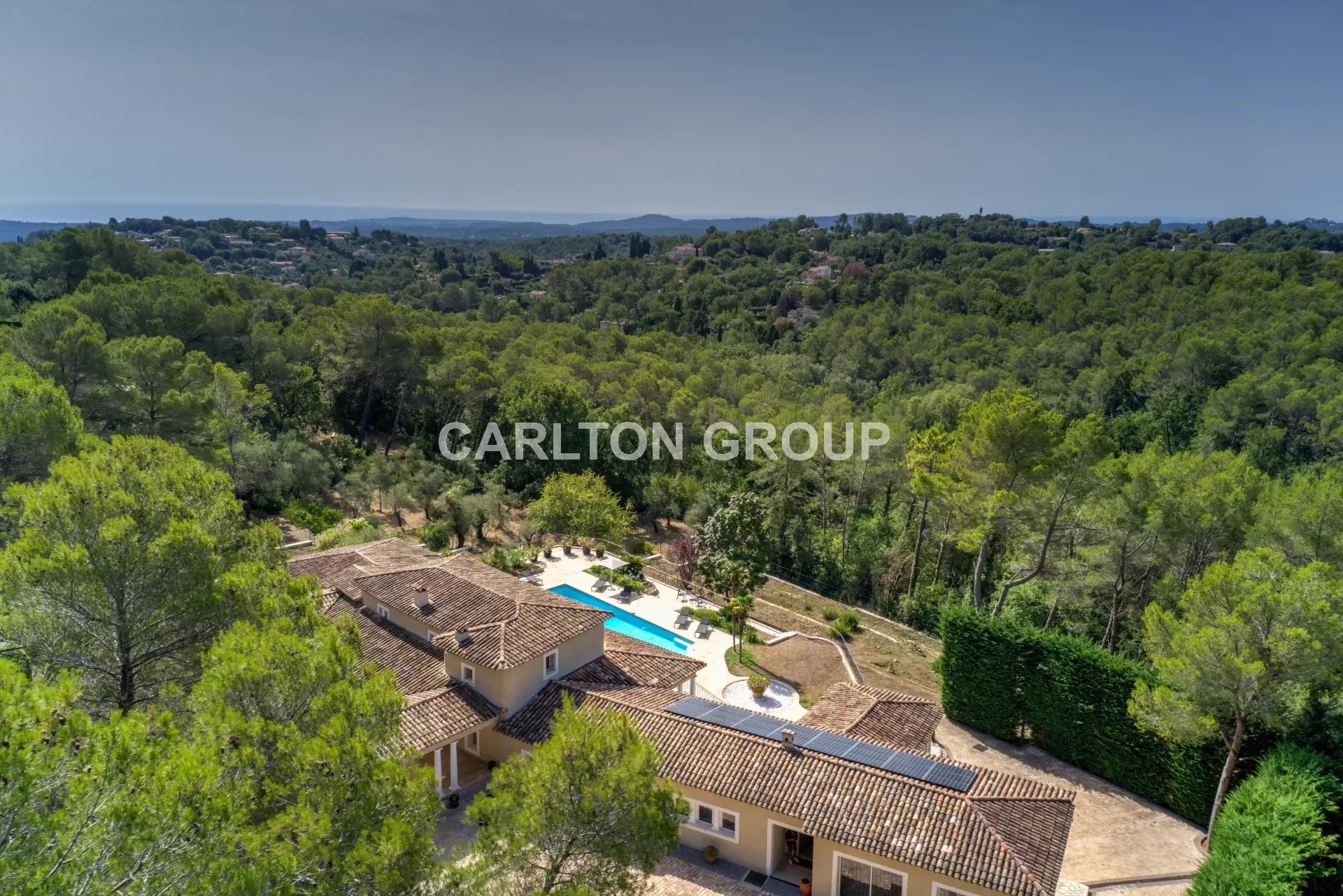 A Glamorously Modern Villa Found In The Provencal Countryside Near Cannes