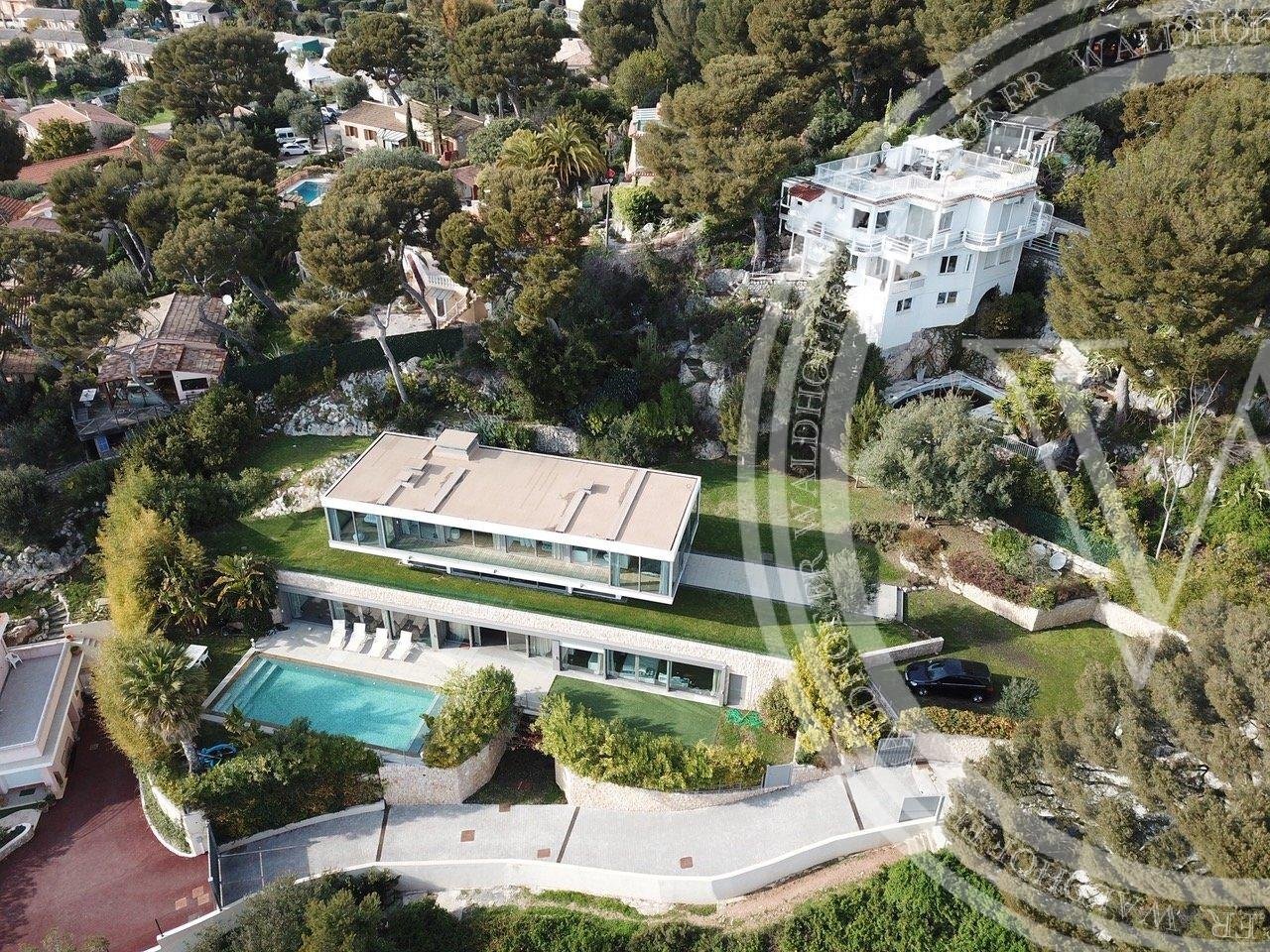 Magnifique villa contemporaine à Cap d'Ail juste à l'extérieur de Monaco