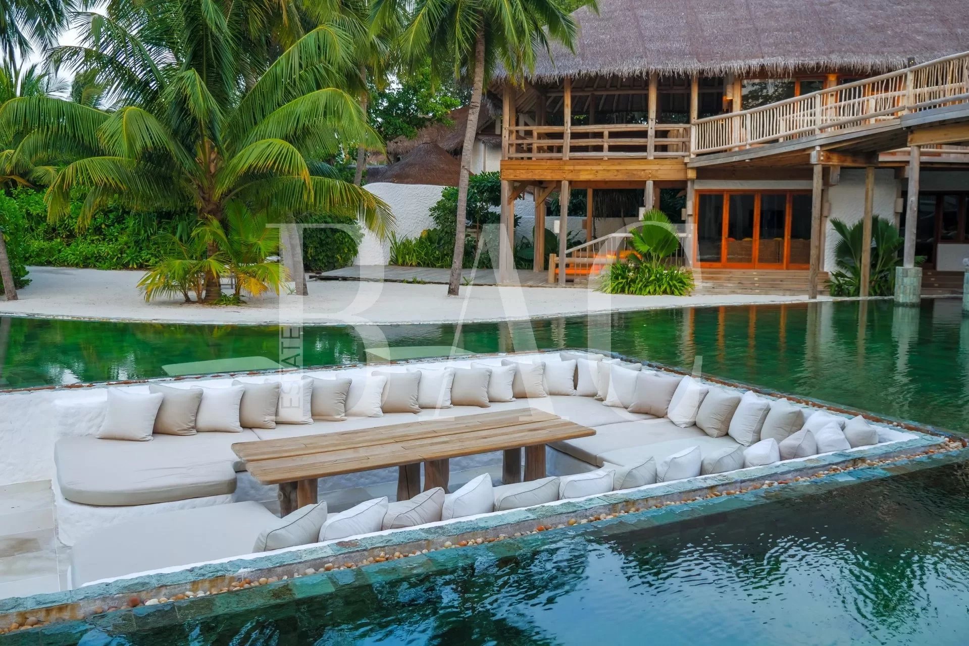 Villa 9 chambres sur une iles aux Maldives