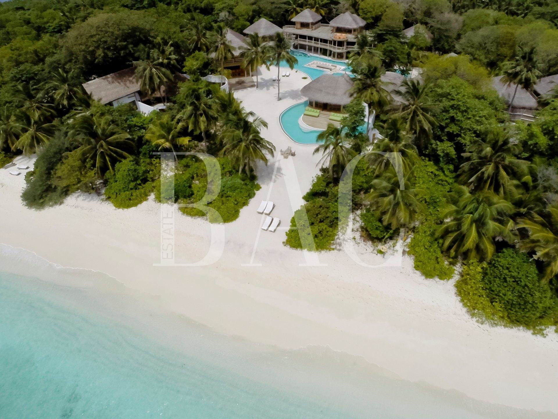 9 bedroom villa on an island in the Maldives