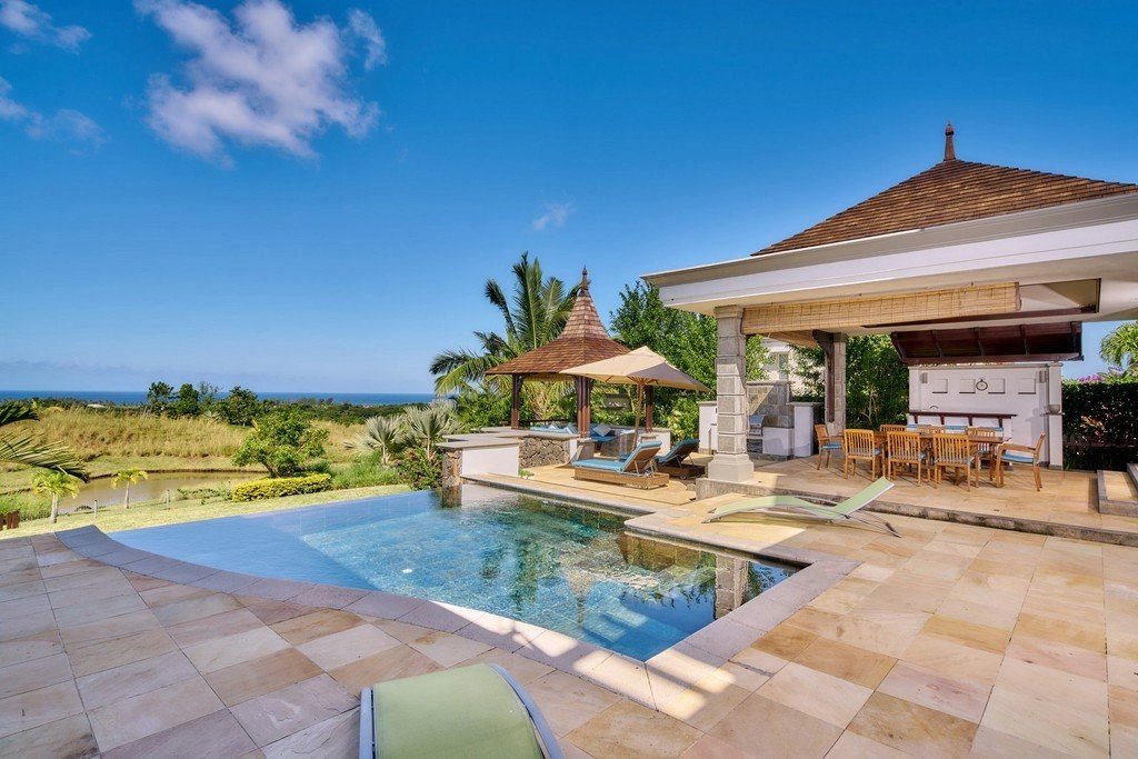 Sumptuous villa set in an exclusive, award-wining residential estate