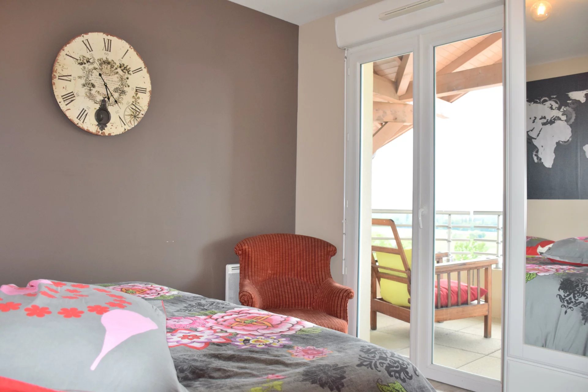 A vendre Appartement T2 avec Terrasse et balcon, garage, proche frontière Franco-Suisse