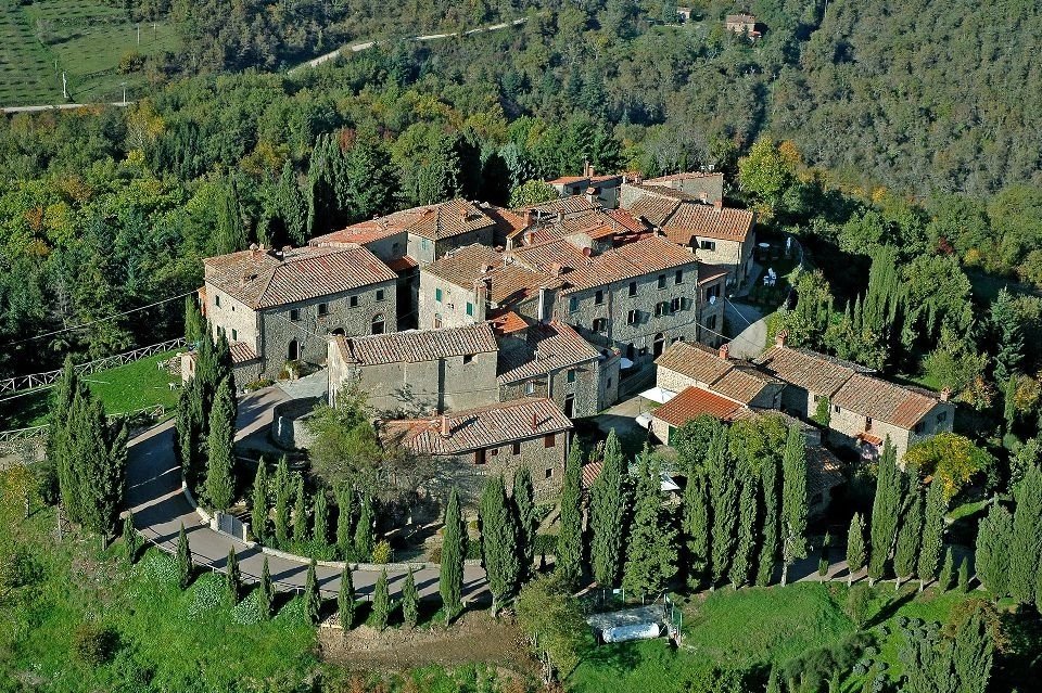 ITALY, TUSCANY, CHIANTI, FARMHOUSE WITH POOL, FOR 4 PERSONS