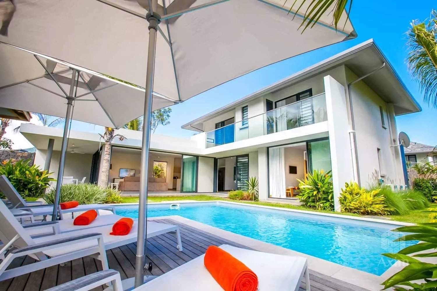 TAMARIN - Luxury villa in a secure residence