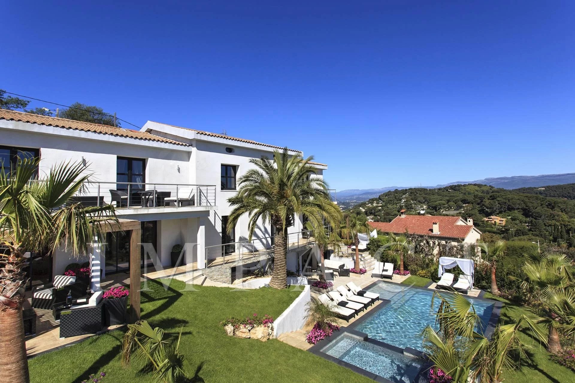 Villa de prestige Vue Mer à louer Cannes