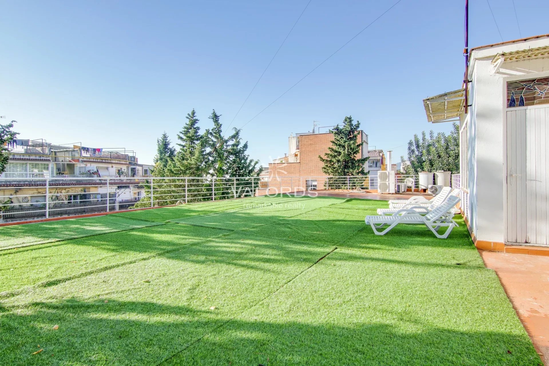 Barcelone - Gracia - Maison 567 m² avec jardin et piscine - Licence touristique - picture 6 title=