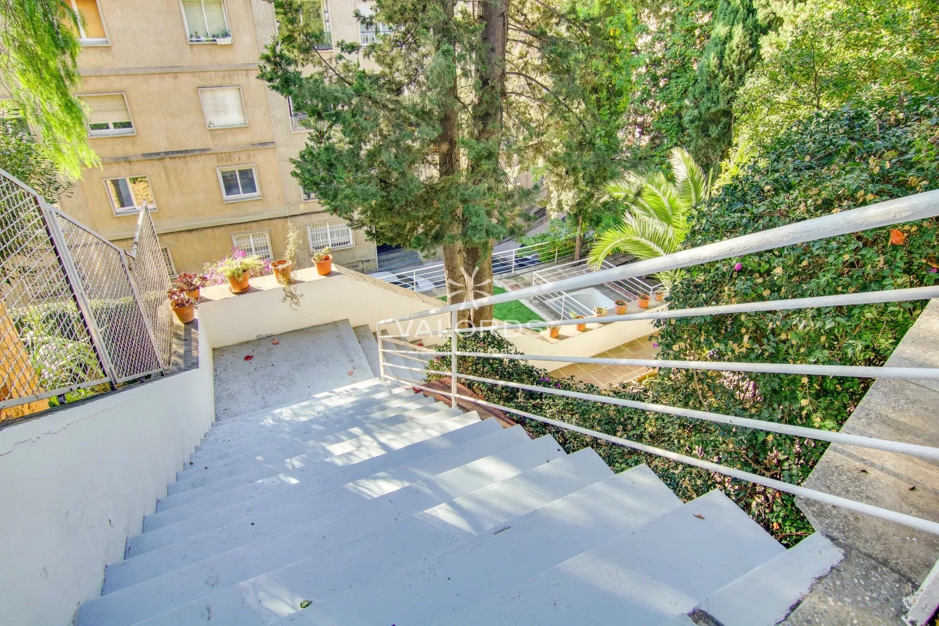 Barcelone - Gracia - Maison 567 m² avec jardin et piscine - Licence touristique - picture 16 title=