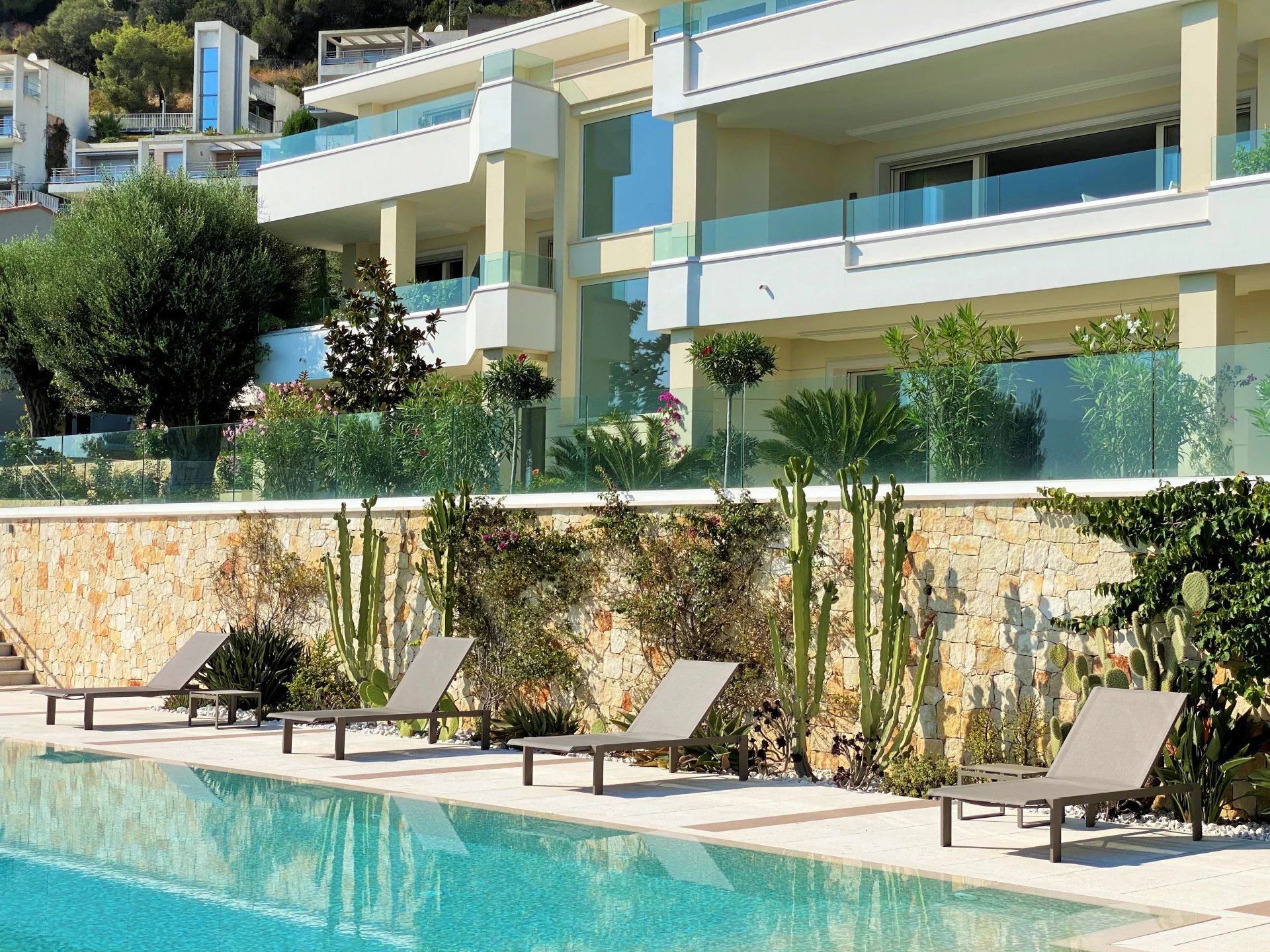 Cap d'Ail - Spacious modern villa with panoramic sea views  close to Monaco