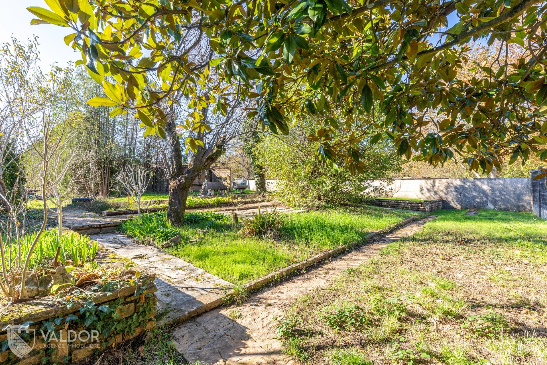 Maison de ville avec jardin suspendu affranchi de tous vis à vis...