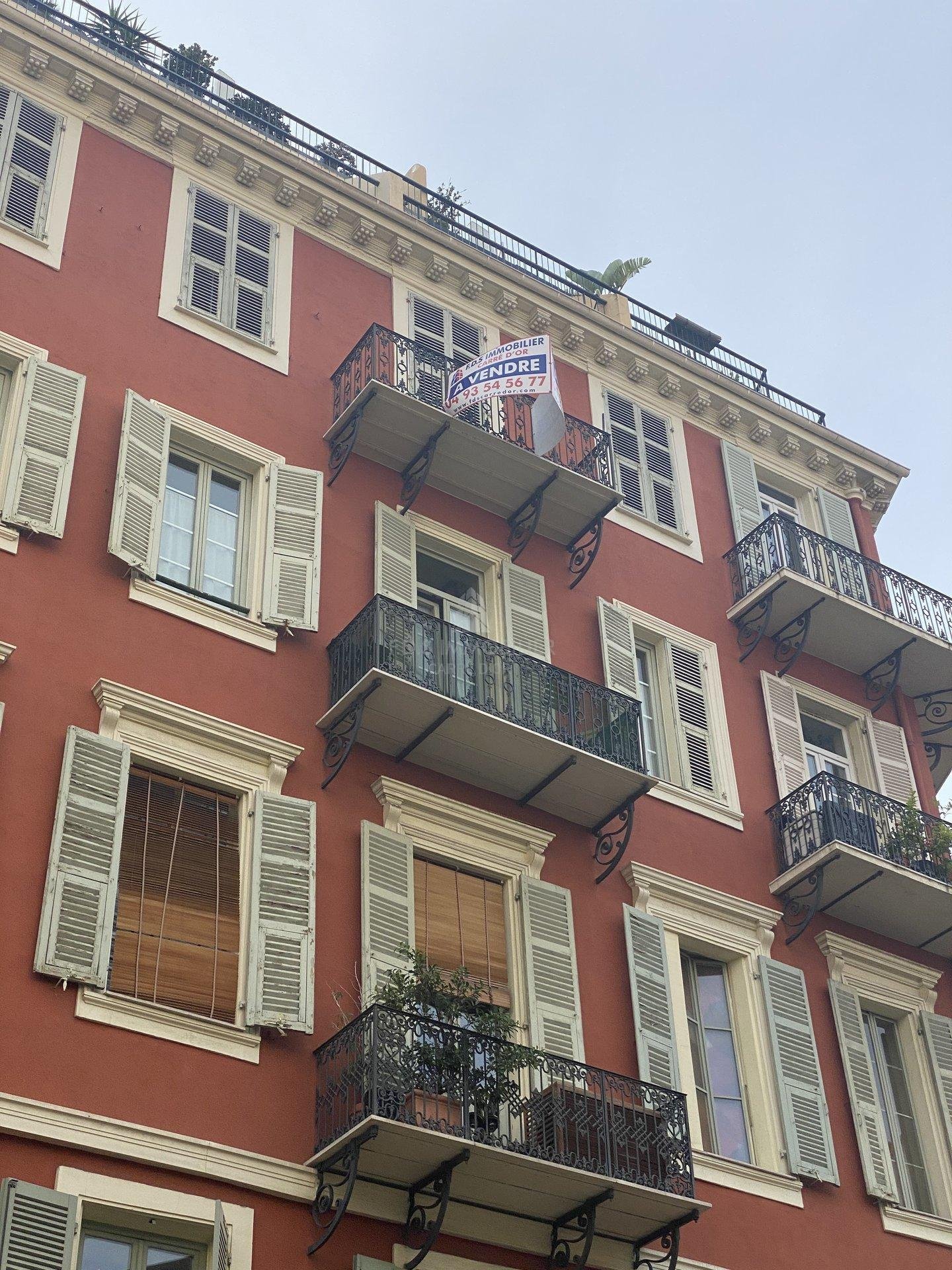 Vente Appartement 46m² 3 Pièces à Nice (06000) - Fds Immobilier Carré D'Or
