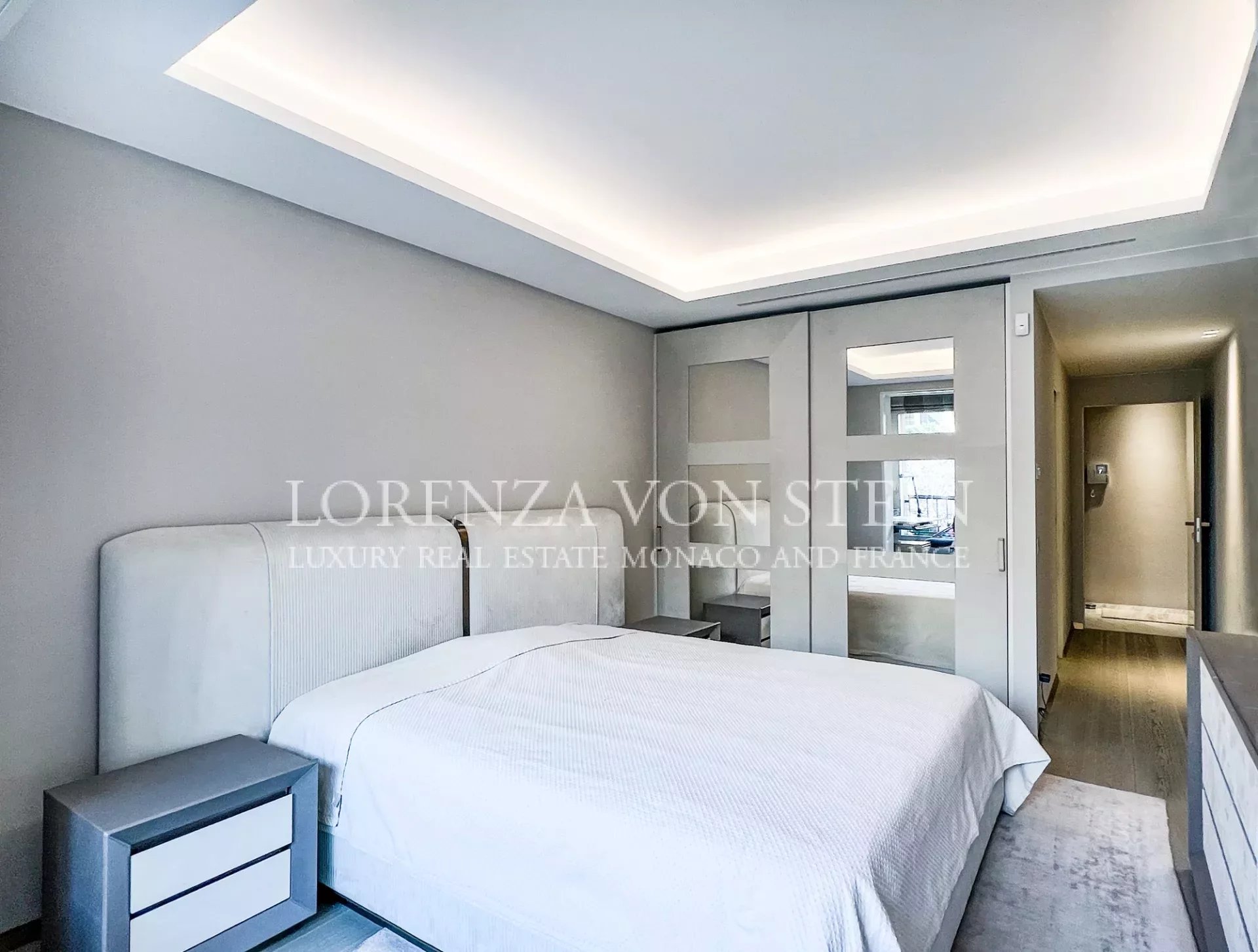 Les Cyclades - Elegant Four Bedroom