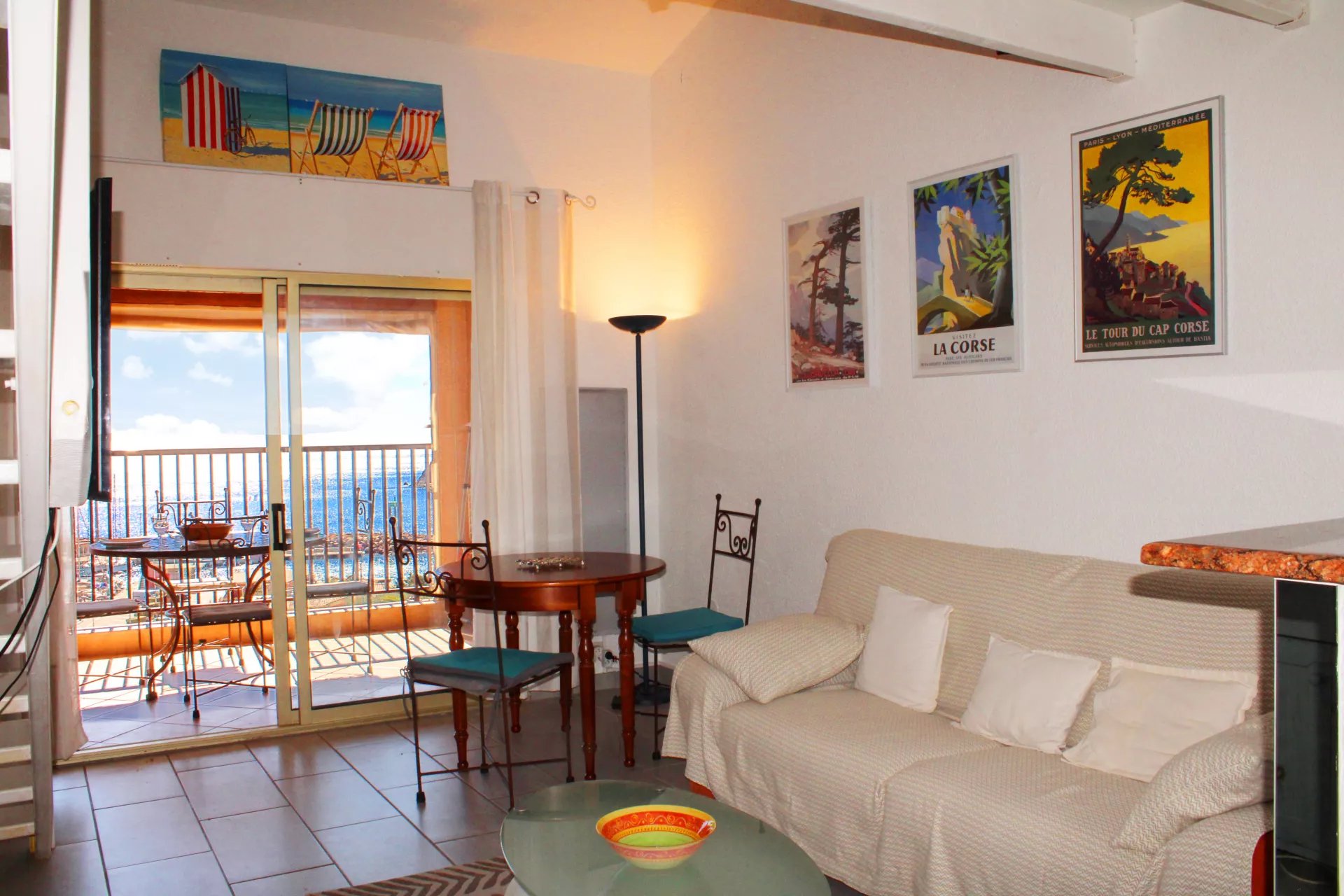 Close to the beach: Very nice 3-room apartment in a residence with swimming pool.  *BM D19 *