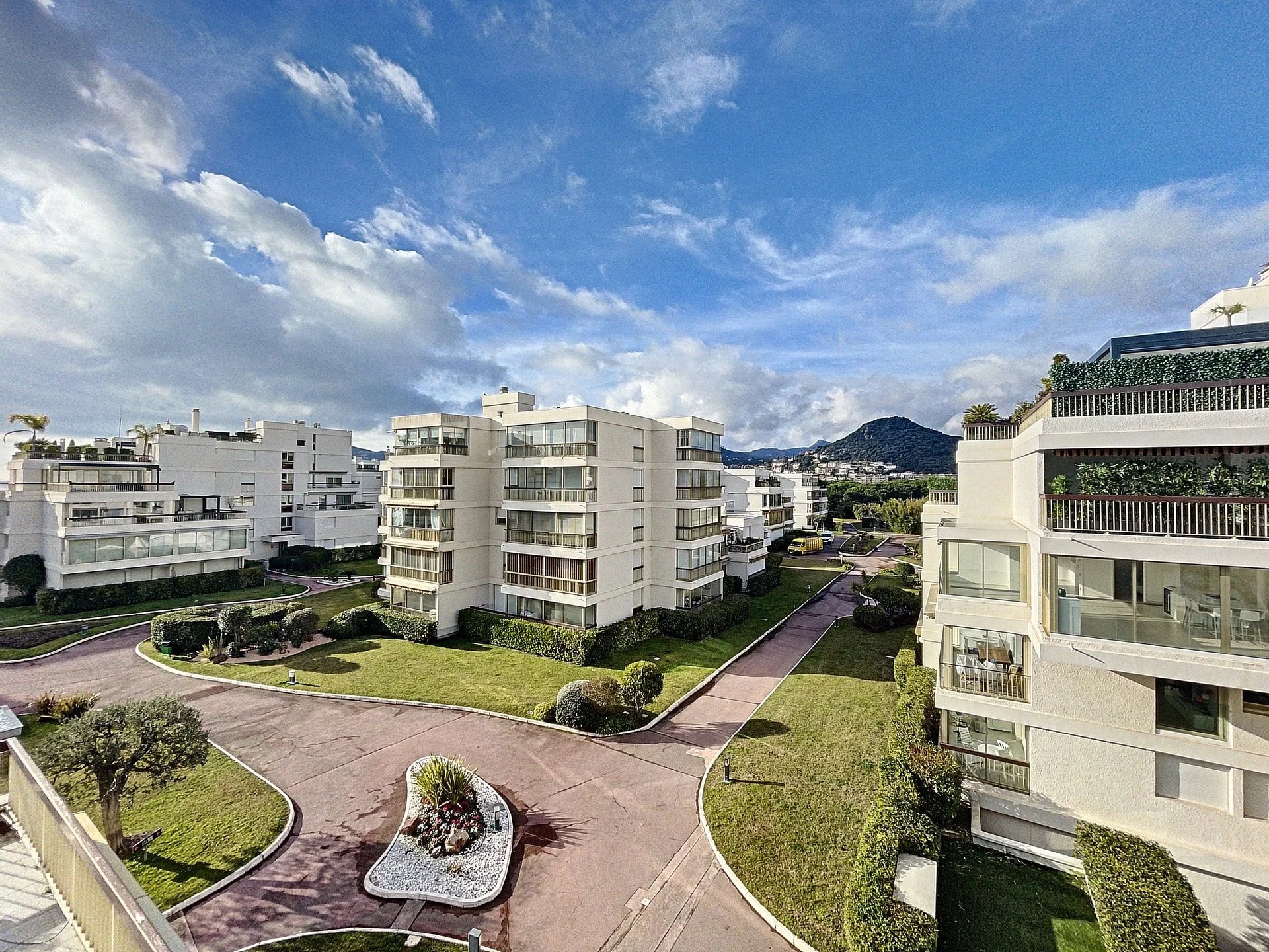 Vente Appartement 71m² 3 Pièces à Mandelieu-la-Napoule (06210) - Riviera Home Properties